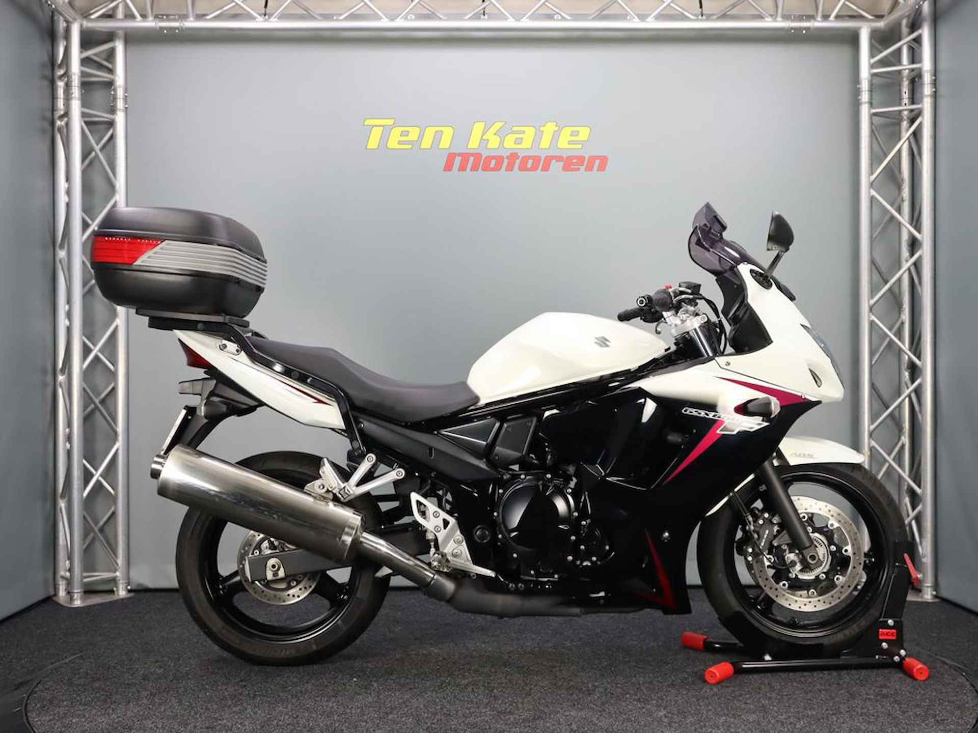 Suzuki GSX 650 F ABS - 1/13