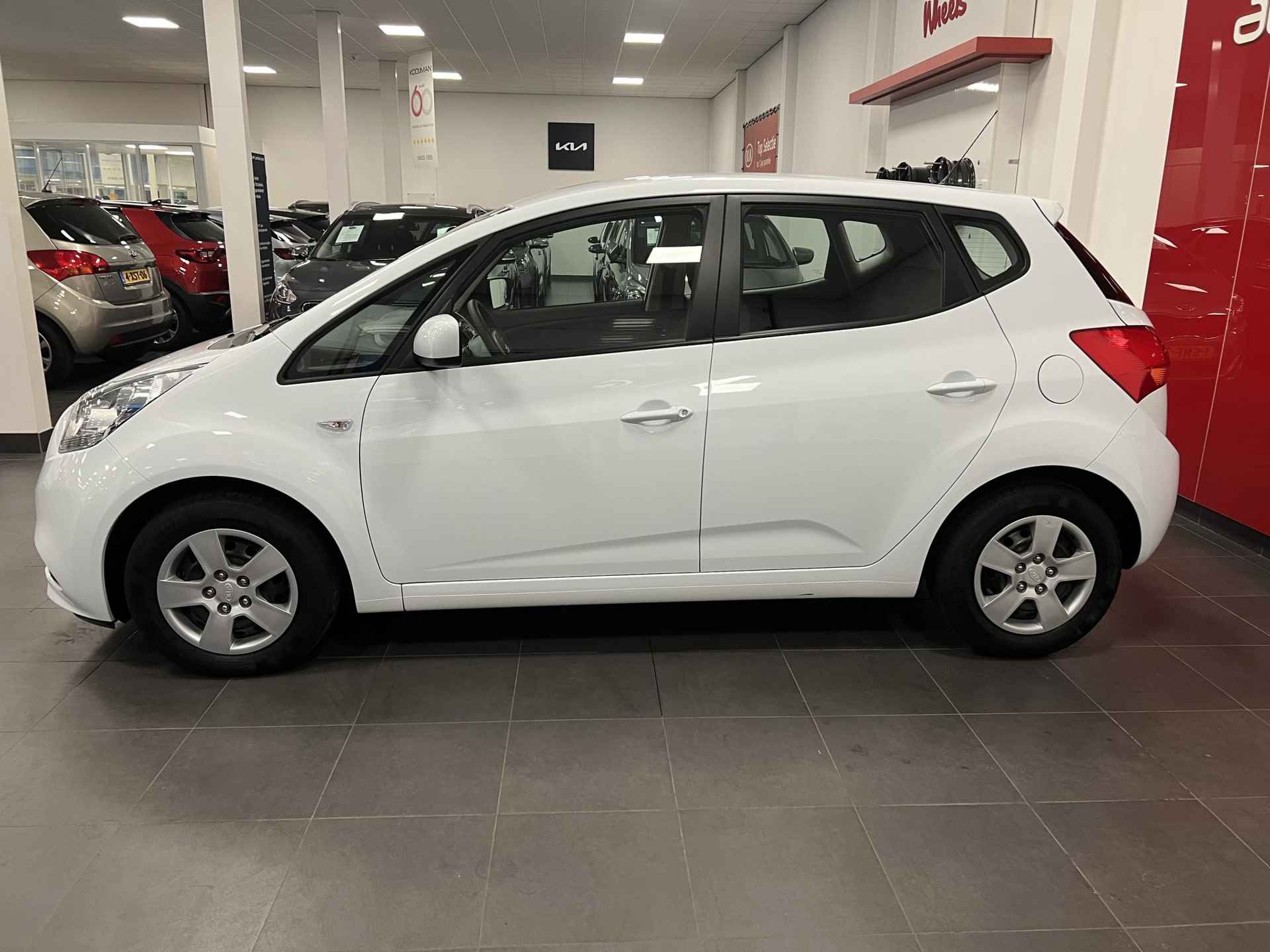 Kia Venga 1.6 CVVT DynamicLine 1300 kg trekgewicht met gratis trekhaak! Airco, Bluetooth, Hoge instap, Garantie! - 15/19