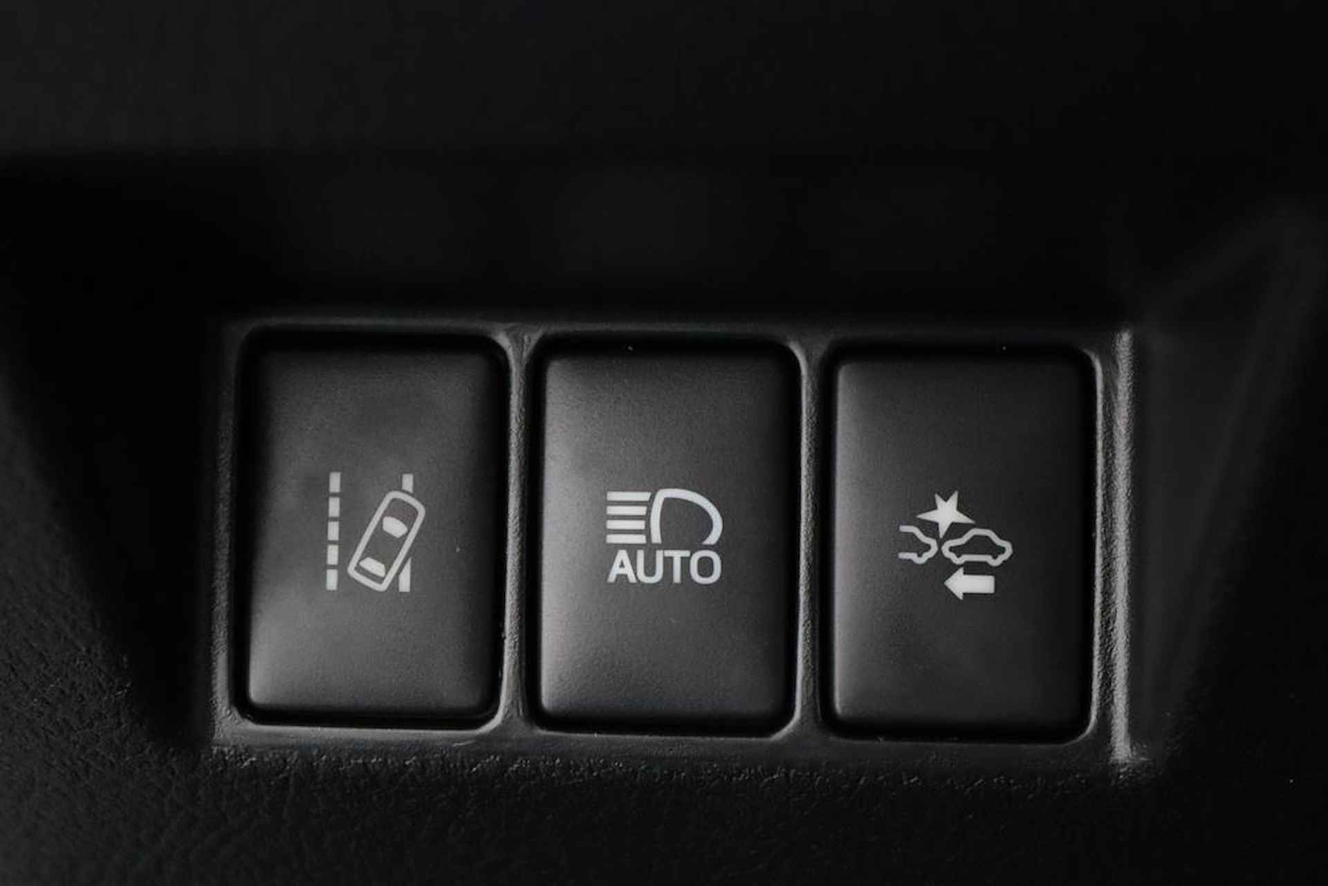 Toyota Yaris 1.5 Hybrid Aspiration | Navigatie | Climate control | Parkeercamera | Cruisecontrol | - 29/47