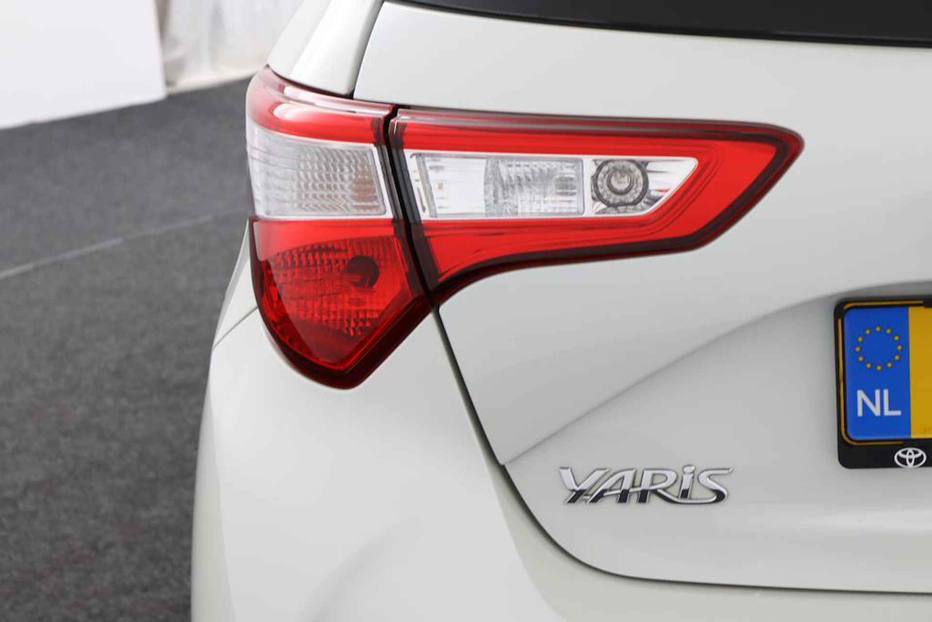 Toyota Yaris 1.5 Hybrid Aspiration | Navigatie | Climate control | Parkeercamera | Cruisecontrol | - 38/47