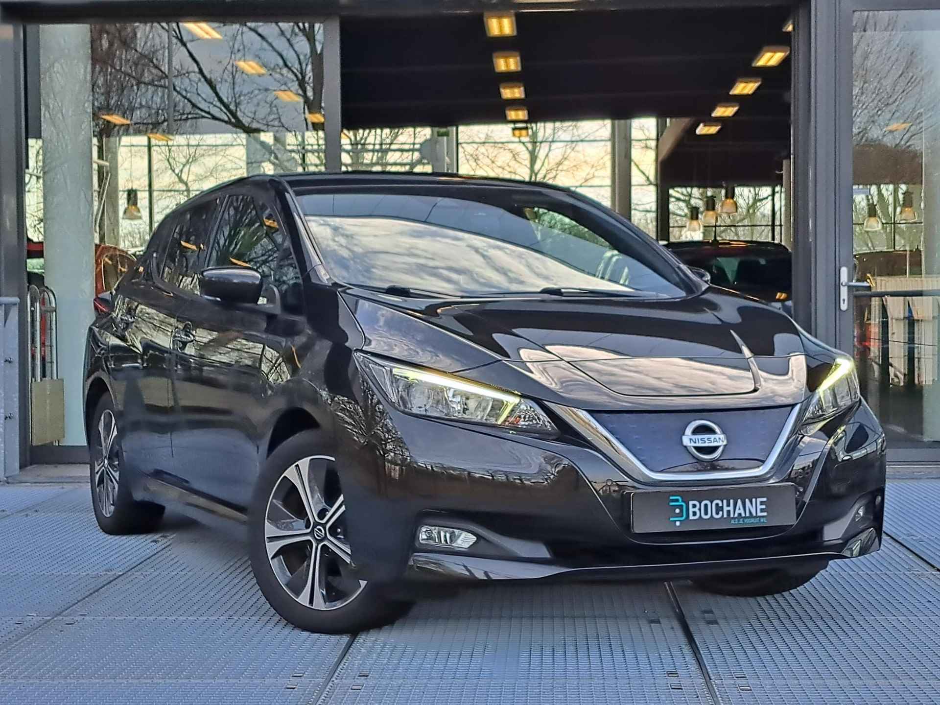 Nissan LEAF 40 kWh N-Connecta | 360° Camera | Parkeersensoren | Navigatie | Apple Carplay | Licht & Regensensor - 6/29