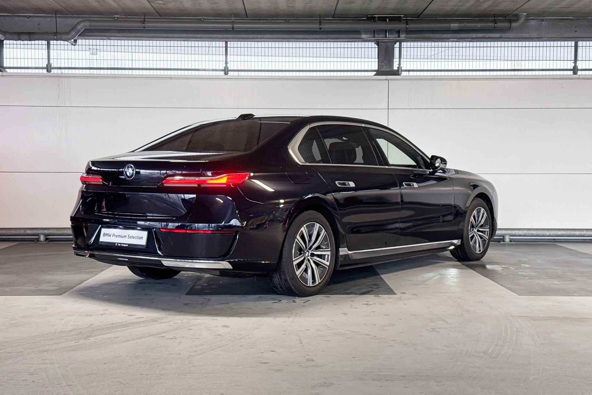 BMW i7 xDrive60 106 kWh - 6/24