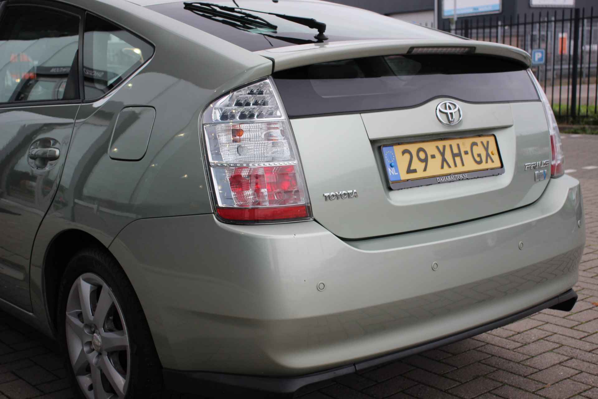 Toyota Prius 1.5 VVT-i Comfort Hybride | Climate & Cruise control - 14/29