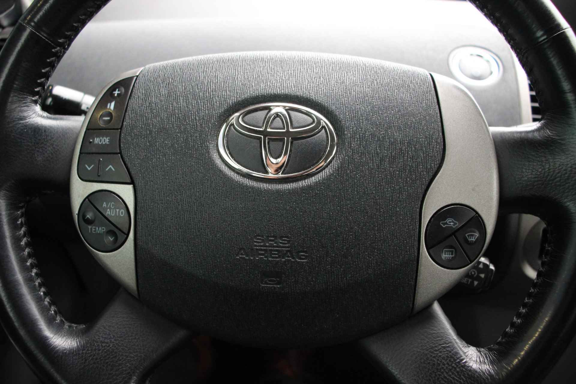 Toyota Prius 1.5 VVT-i Comfort Hybride | Climate & Cruise control - 15/29