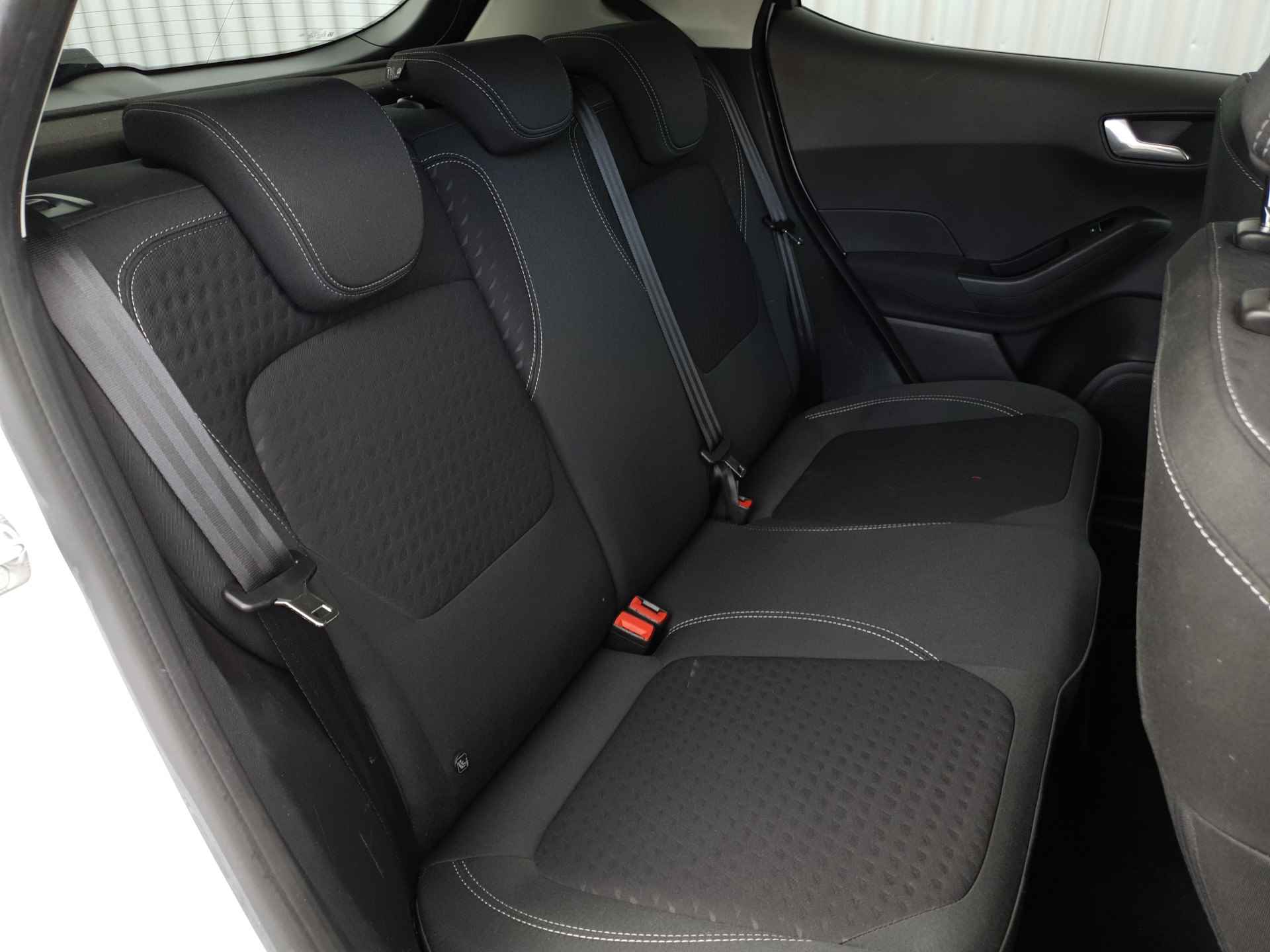 Ford Fiesta 1.0 Titanium | Cruise Control | B&O Audio | Navigatie | Verwarmbare Voorruit - 35/36