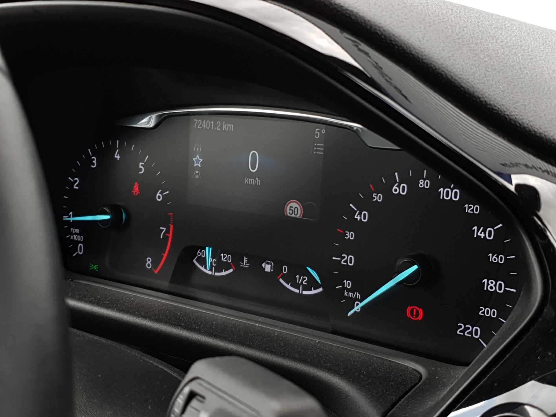 Ford Fiesta 1.0 Titanium | Cruise Control | B&O Audio | Navigatie | Verwarmbare Voorruit - 11/36