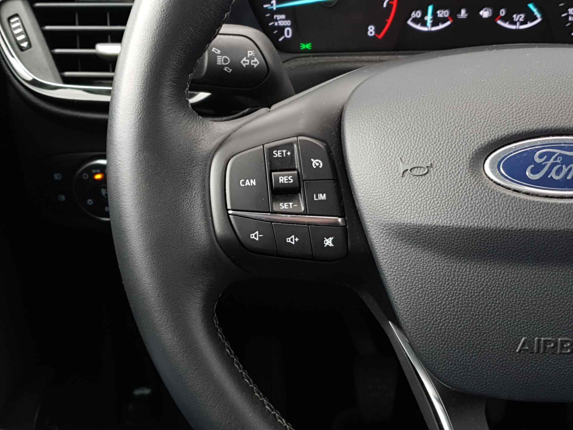 Ford Fiesta 1.0 Titanium | Cruise Control | B&O Audio | Navigatie | Verwarmbare Voorruit - 13/36