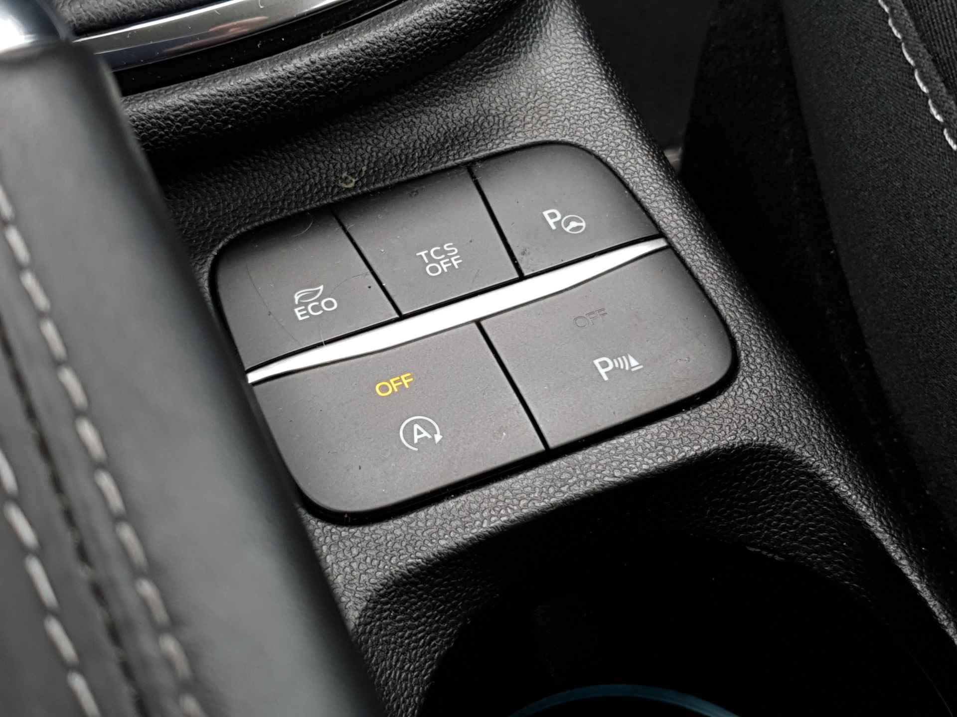Ford Fiesta 1.0 Titanium | Cruise Control | B&O Audio | Navigatie | Verwarmbare Voorruit - 31/36