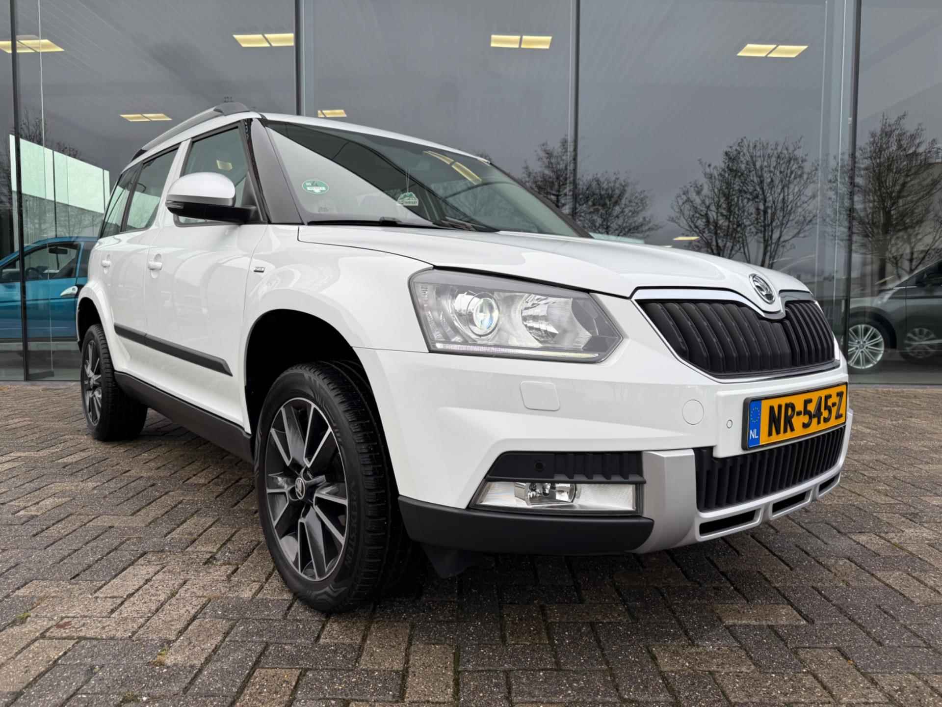 Skoda Yeti Outdoor 1.2 TSI Automaat Greentech Drive, 1e eigenaar, NAP - 9/37