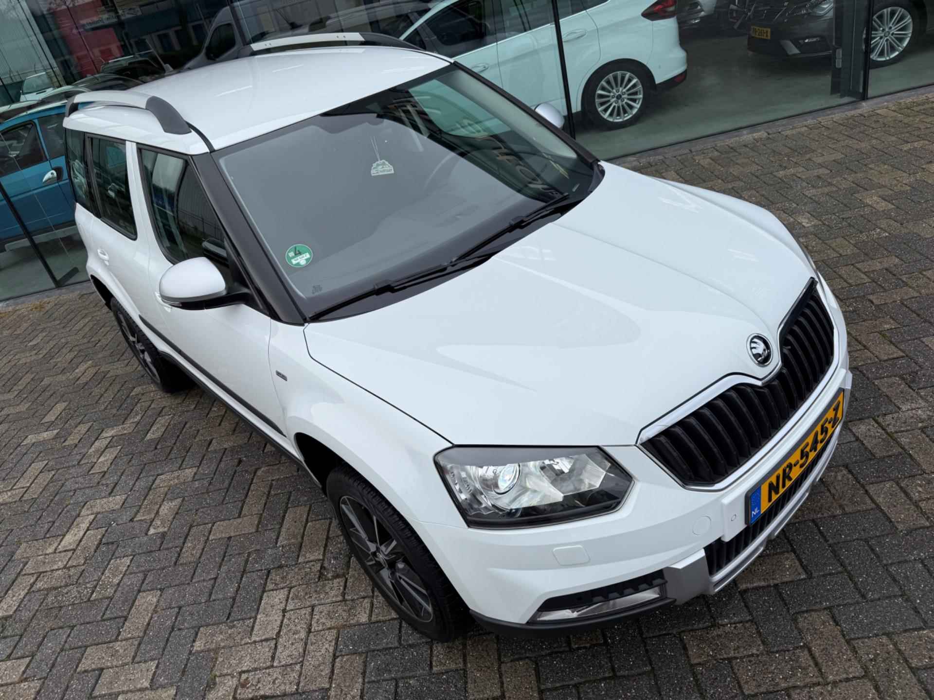 Skoda Yeti Outdoor 1.2 TSI Automaat Greentech Drive, 1e eigenaar, NAP - 10/37