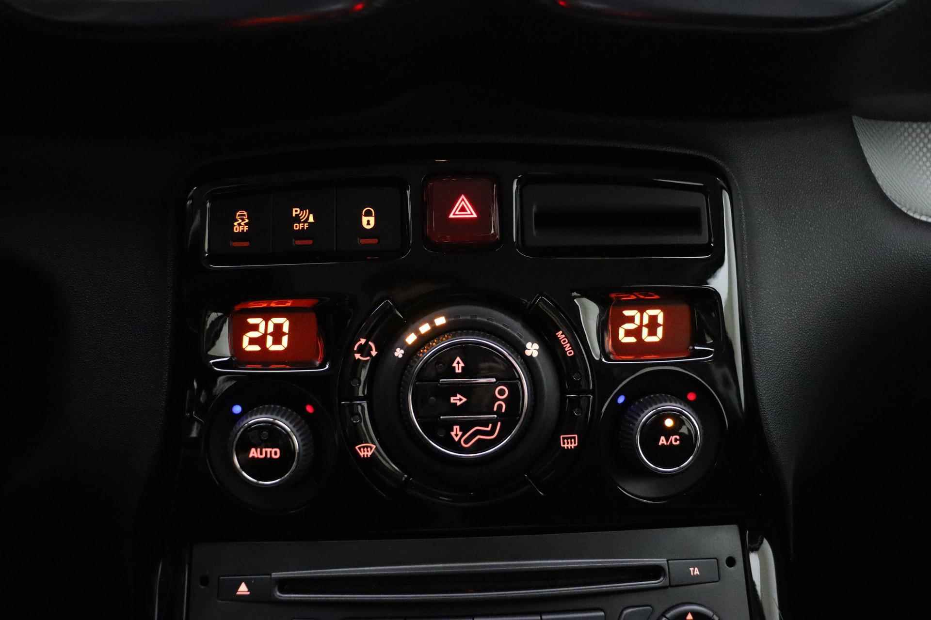 Citroen C3 Picasso 1.2 PureTech Feel Edition | Climate Control | Trekhaak | 17'' LM Velgen - 21/28