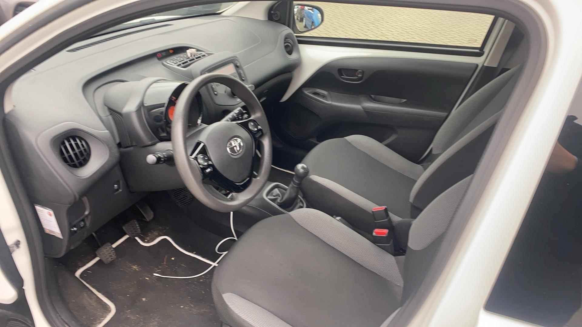 Toyota Aygo 1.0 VVT-i x-fun - 8/19