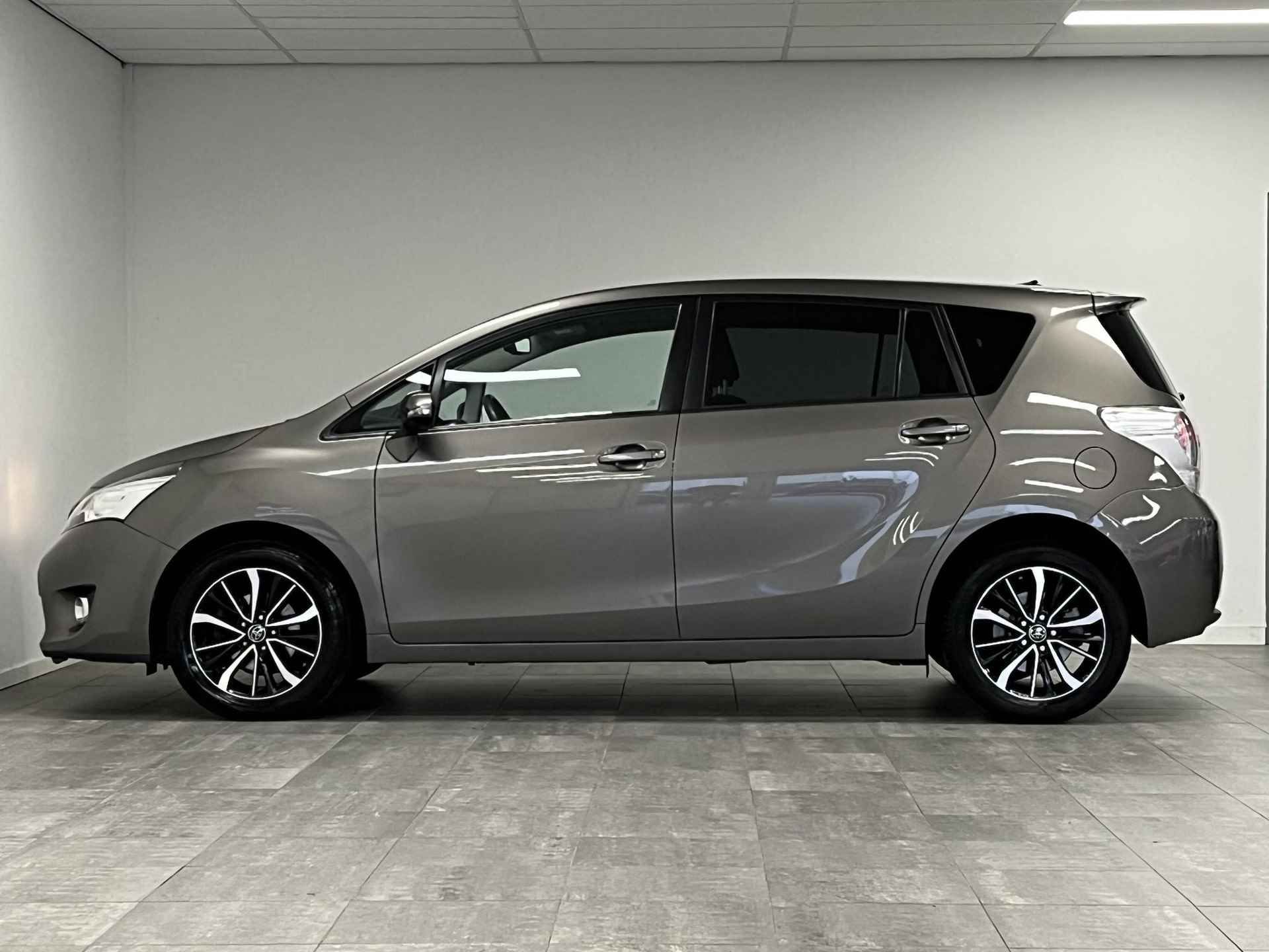 Toyota Verso 1.6 VVT-i Dynamic 7p. stoelverwarming | navigatie | climate control | - 6/36