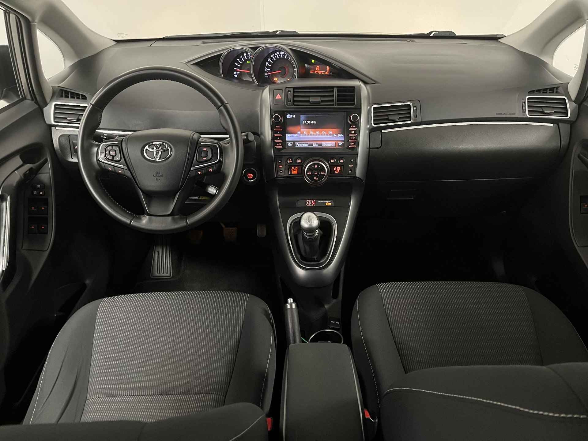 Toyota Verso 1.6 VVT-i Dynamic 7p. stoelverwarming | navigatie | climate control | - 13/36