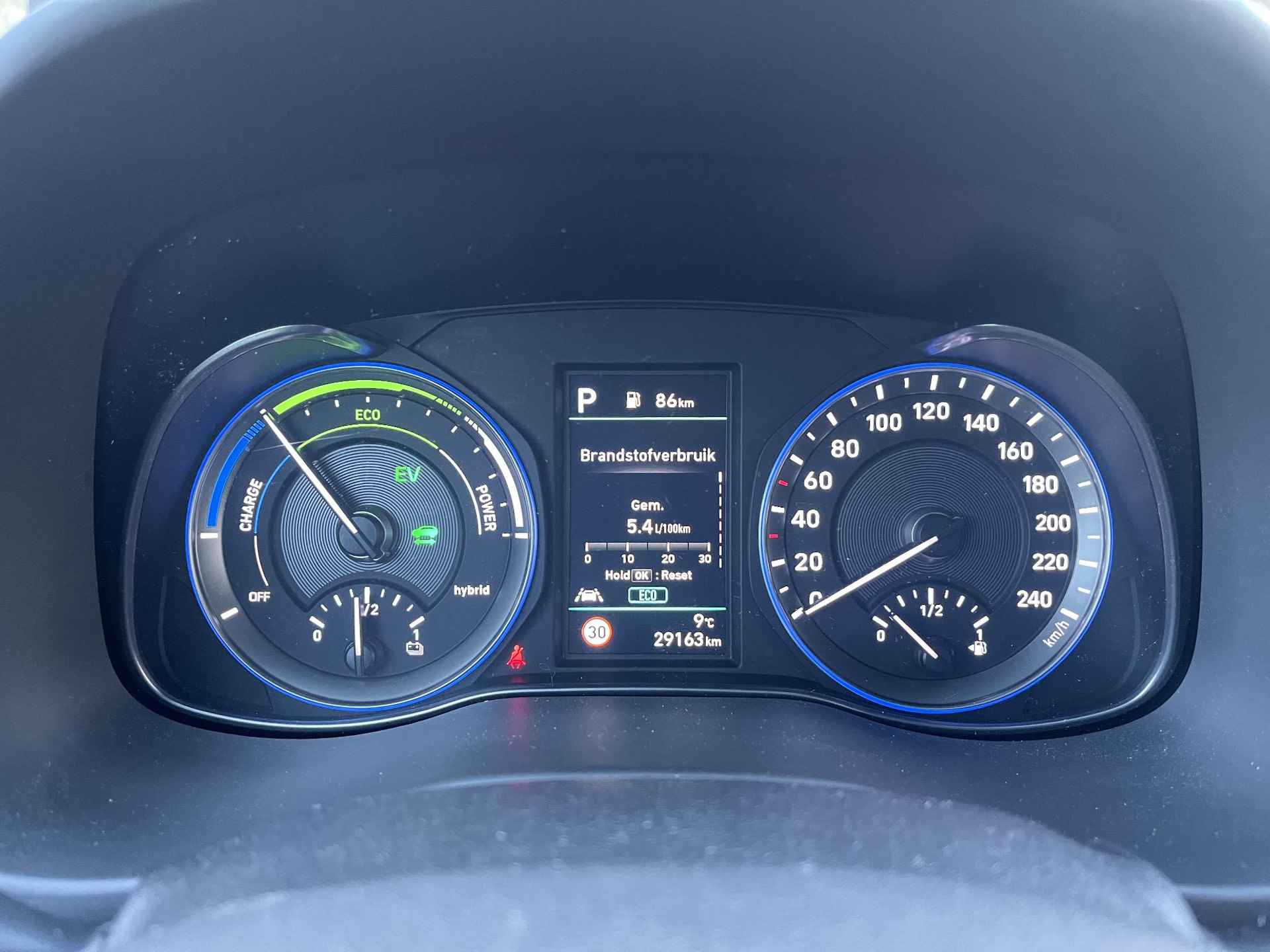 Hyundai Kona 1.6 GDI HEV Fashion | Adaptieve cruisecontrol | Head up display | Ingebouwde navigatiesysteem  | Volledig hybride | - 28/43