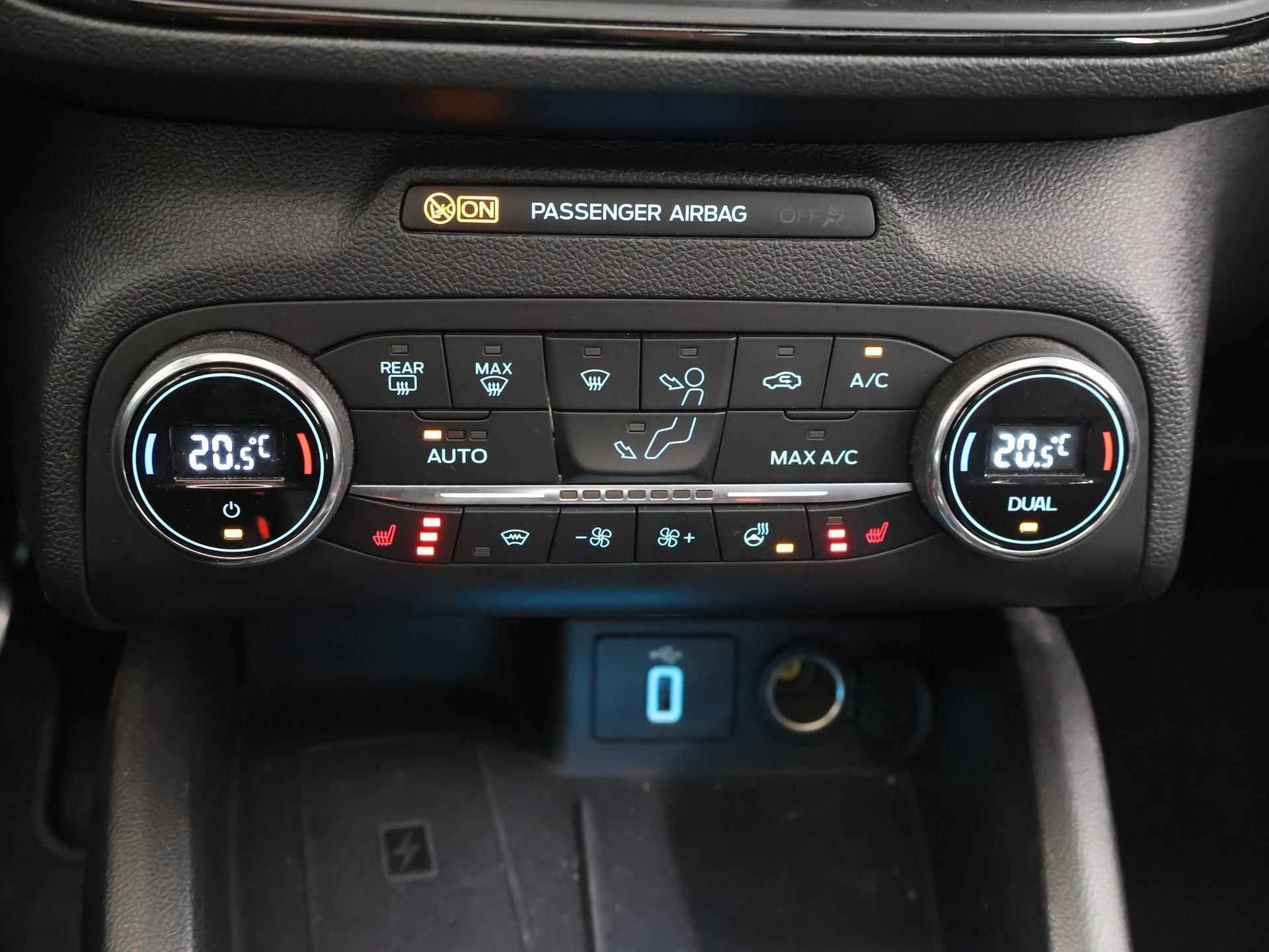 Ford Focus Wagon 1.5 EcoBoost 182 pk ST Line Business | Panoramadak | Adaptive Cruise Control | Elekt. Achterklep | Design LED koplampen | - 26/45
