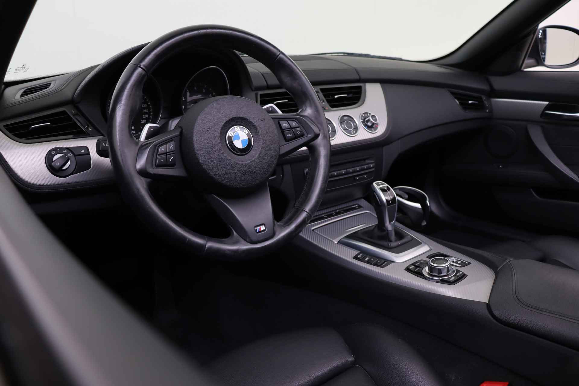 BMW Z4 Roadster sDrive28i High Executive M Sport Automaat / Sportstoelen / Adaptief M onderstel / Comfort Access / Stoelverwarming / Navigatie Professional / Spraaksturing / Leder - 4/64