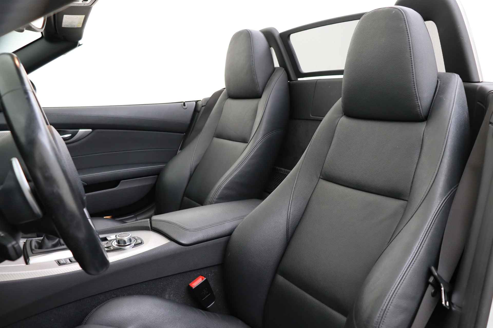 BMW Z4 Roadster sDrive28i High Executive M Sport Automaat / Sportstoelen / Adaptief M onderstel / Comfort Access / Stoelverwarming / Navigatie Professional / Spraaksturing / Leder - 10/64