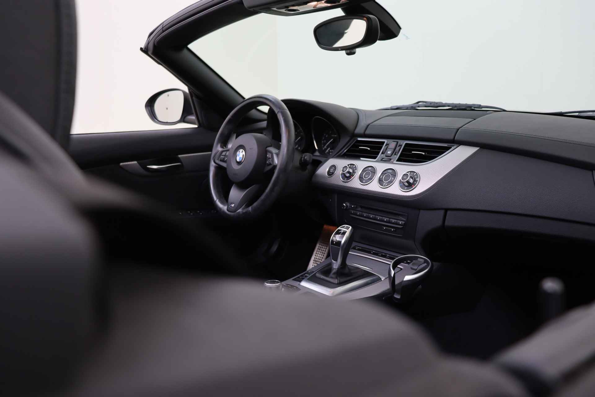 BMW Z4 Roadster sDrive28i High Executive M Sport Automaat / Sportstoelen / Adaptief M onderstel / Comfort Access / Stoelverwarming / Navigatie Professional / Spraaksturing / Leder - 13/64