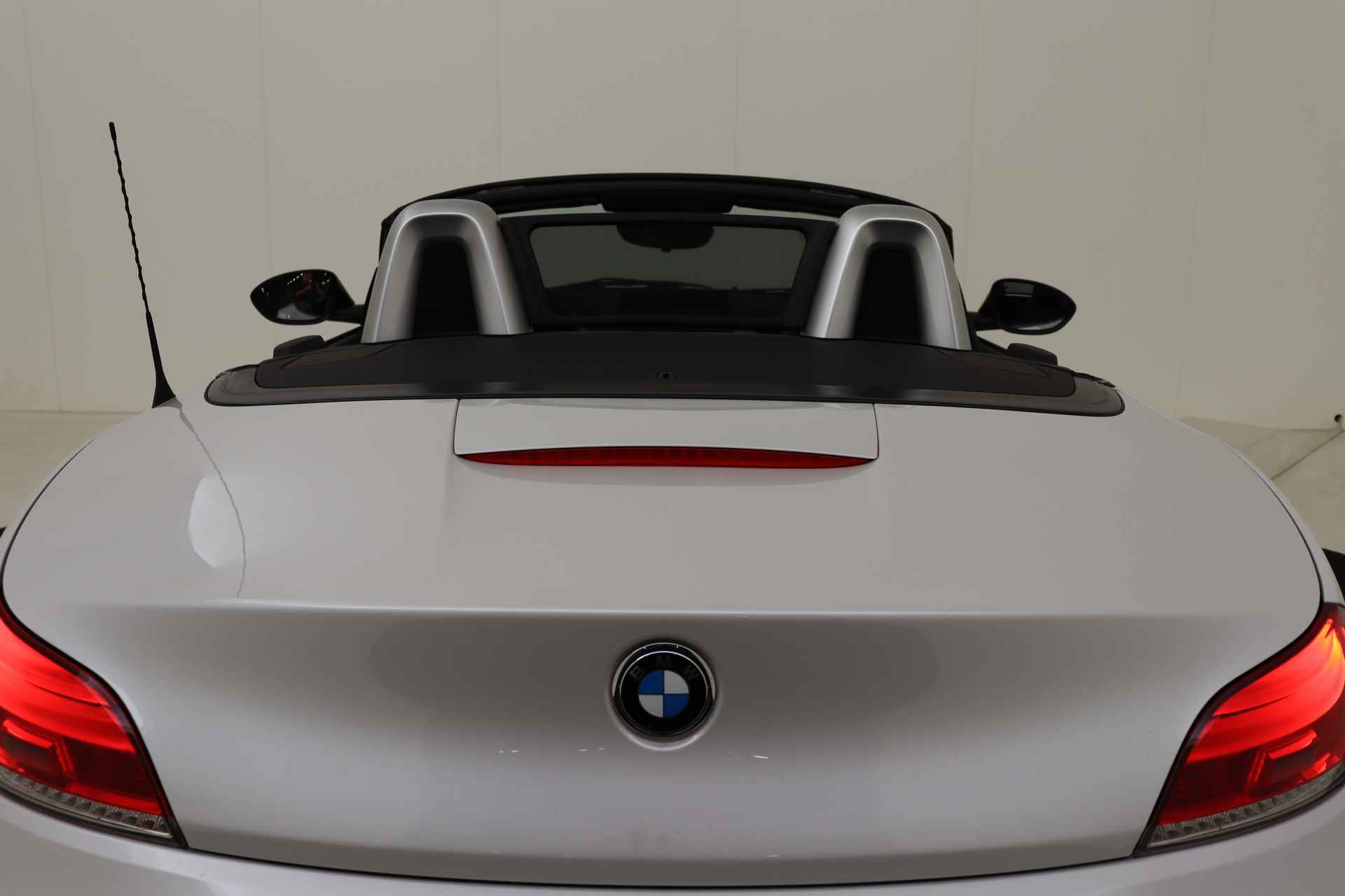 BMW Z4 Roadster sDrive28i High Executive M Sport Automaat / Sportstoelen / Adaptief M onderstel / Comfort Access / Stoelverwarming / Navigatie Professional / Spraaksturing / Leder - 45/64