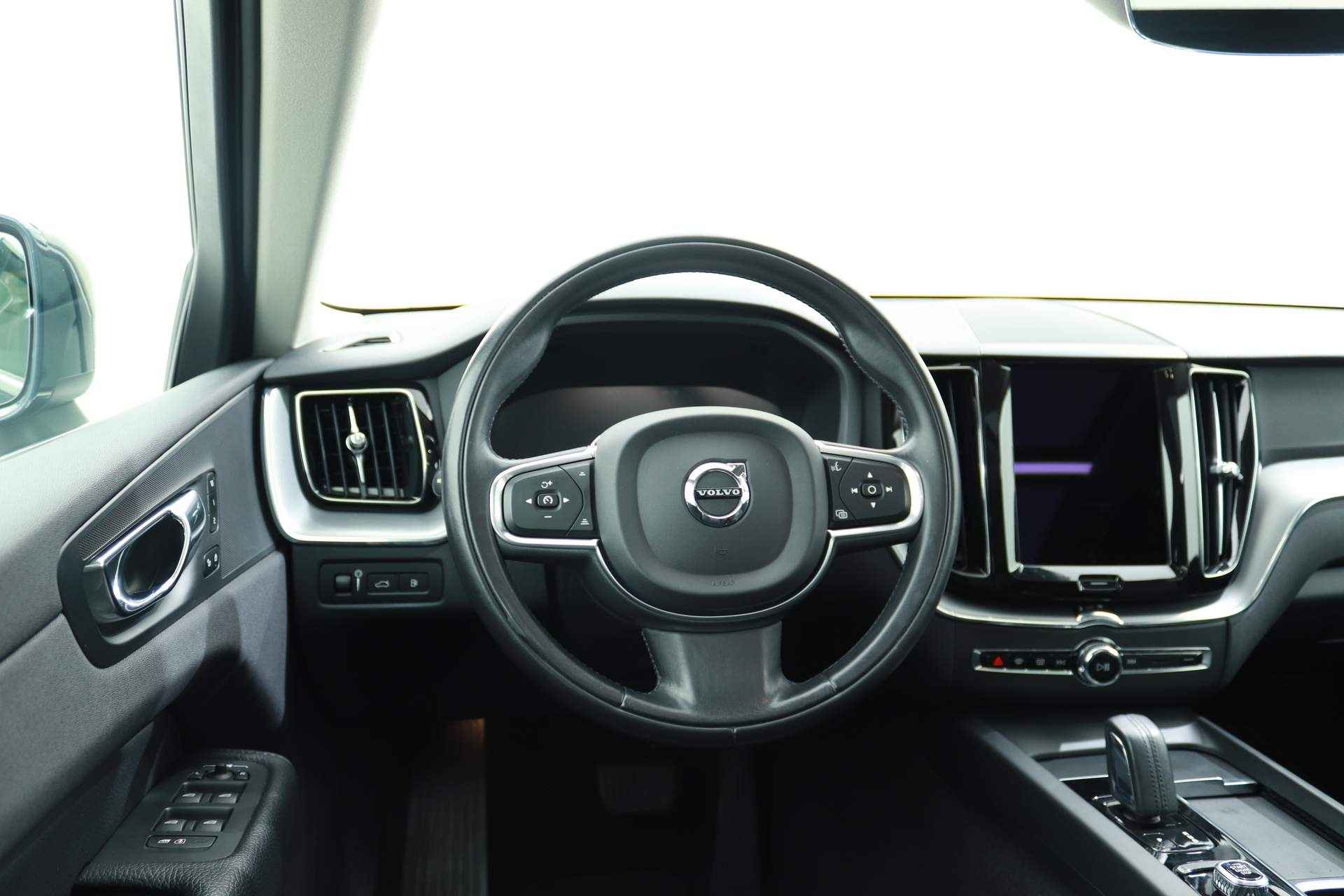 Volvo XC60 2.0 T6 RECHARGE 340PK INSCRIPTION AUT8 | Panoramadak | Intellisafe | Leer - 2/40