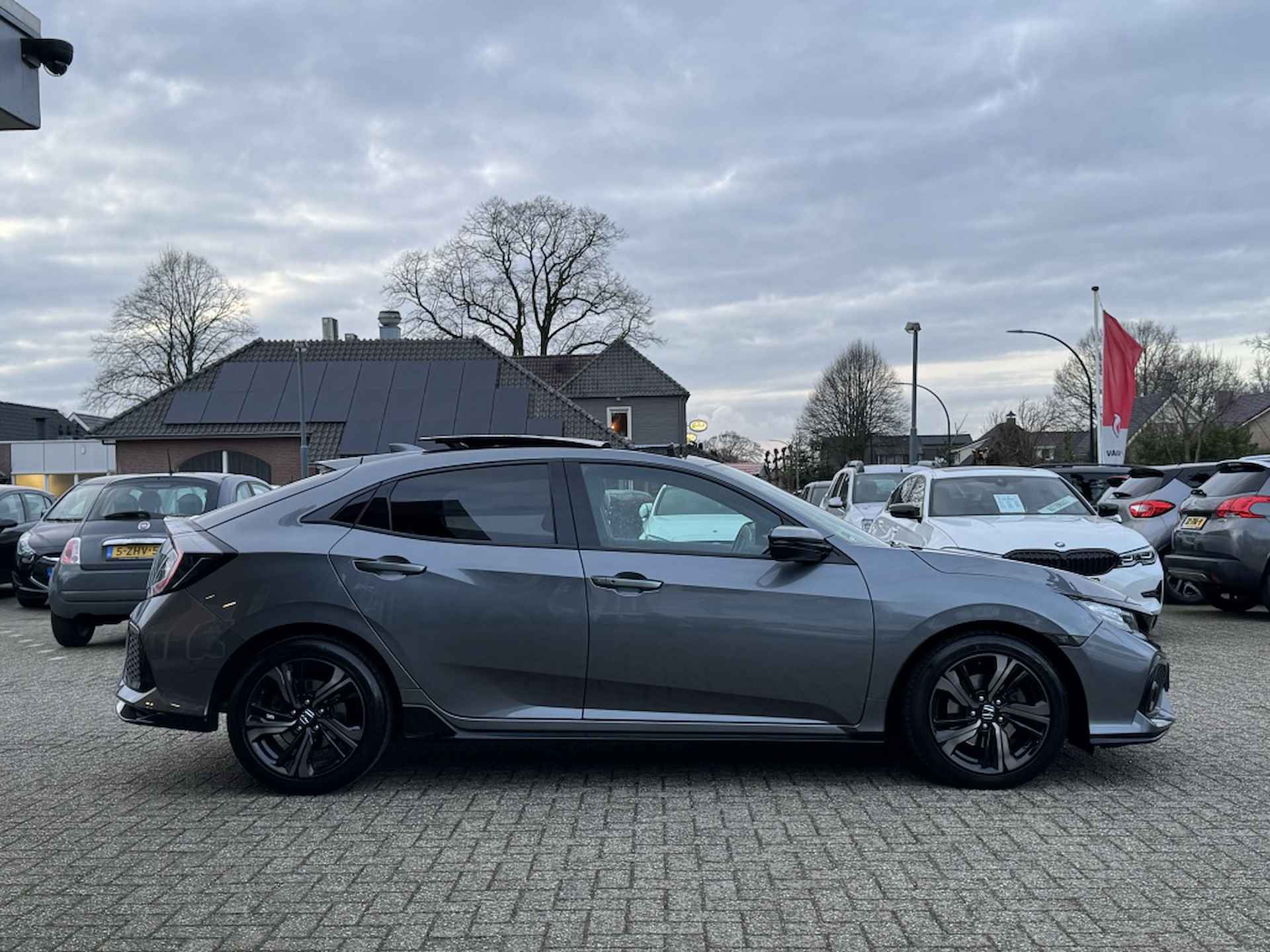 Honda Civic 1.5 i-VTEC 182PK Sport + Automaat Pano Camera Adaptief - 9/33