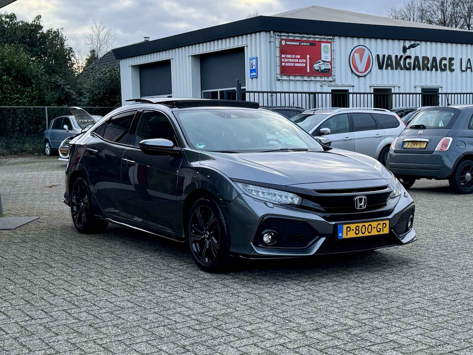 Honda Civic 1.5 i-VTEC 182PK Sport + Automaat Pano Camera Adaptief - 11/33