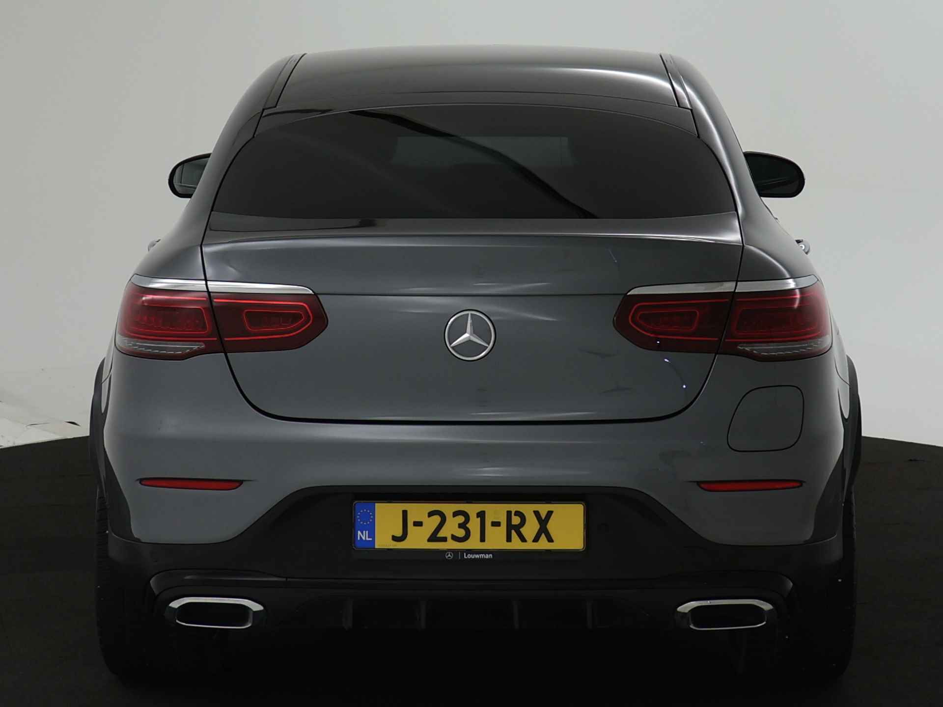 Mercedes-Benz GLC Coupé 300 e AMG Plug-In Hybride | Schuif-Kanteldak | AMG Styling | Night Pakket | Inclusief 24 maanden MB Certified garantie voor Europa. - 30/46