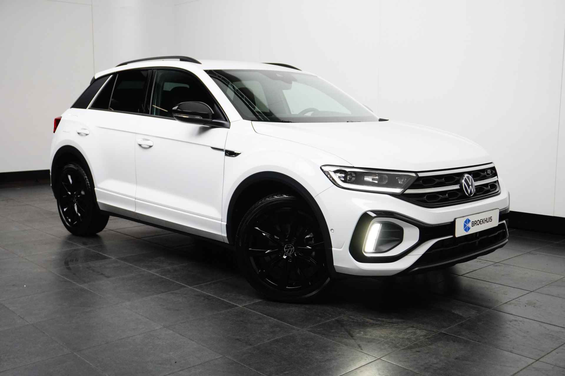 Volkswagen T-Roc 1.5 TSI 150PK DSG R-Line Blackstyle | Camera| Alarm | 18 inch| - 4/29