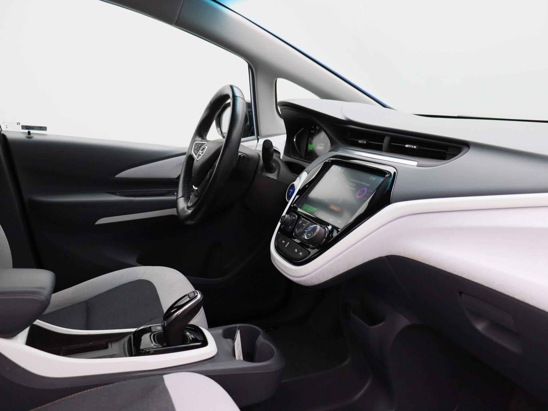 Opel Ampera-e Business 60 kWh | Climate control | Apple Carplay/Android Auto | 17" Lichtmetalen velgen - 31/38