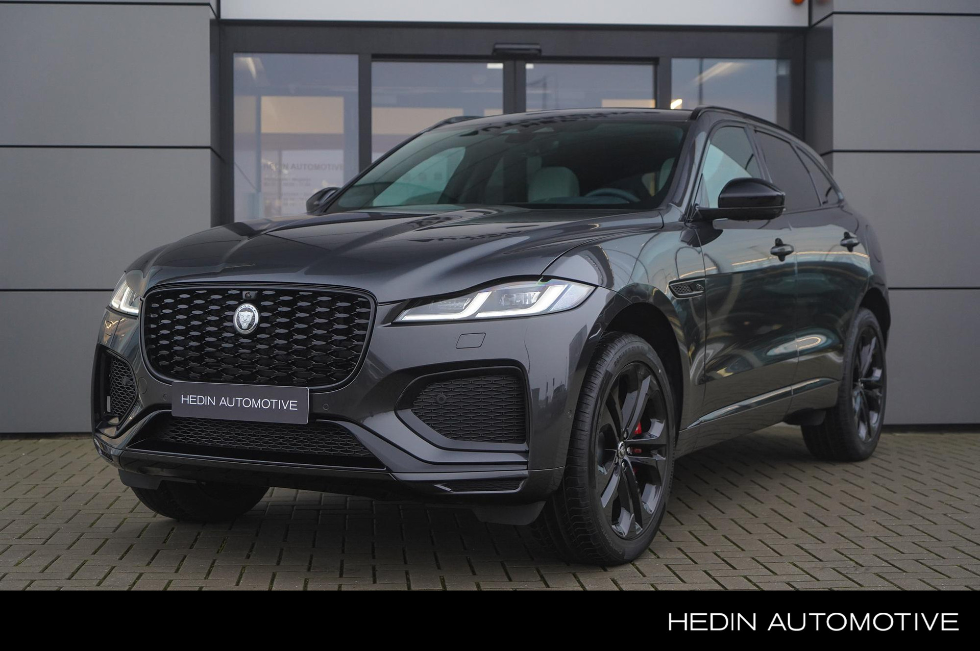 Jaguar F-PACE 2.0 P400e PHEV R-Dynamic HSE 90th Ann. Edition > Head-Up Display > 21 inch Gloss Black