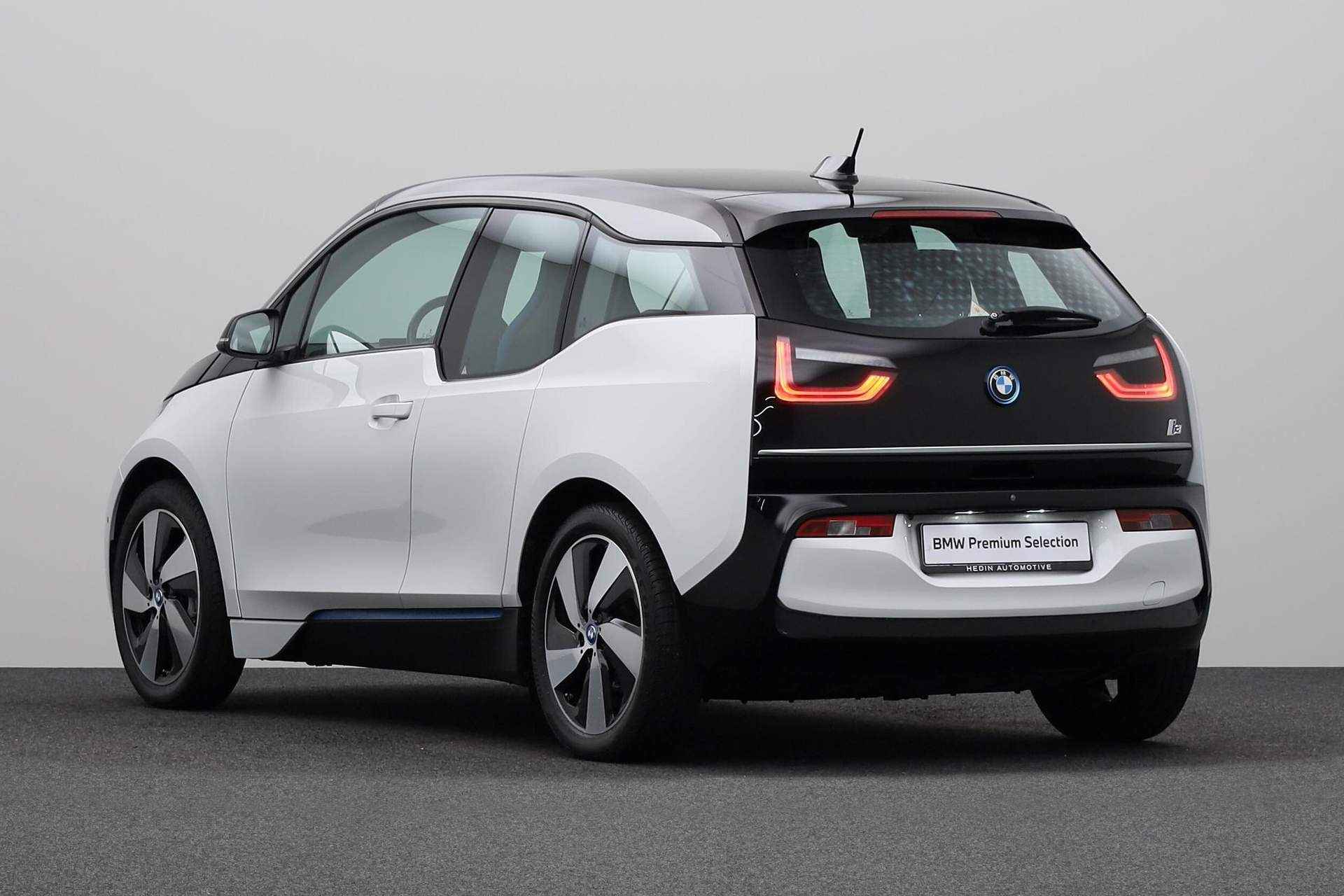 BMW i3 Basis 120Ah 42 kWh | AC Snelladen | Achteruitrijcamera | Cruise Control | PDC Voor/Achter | - 13/25