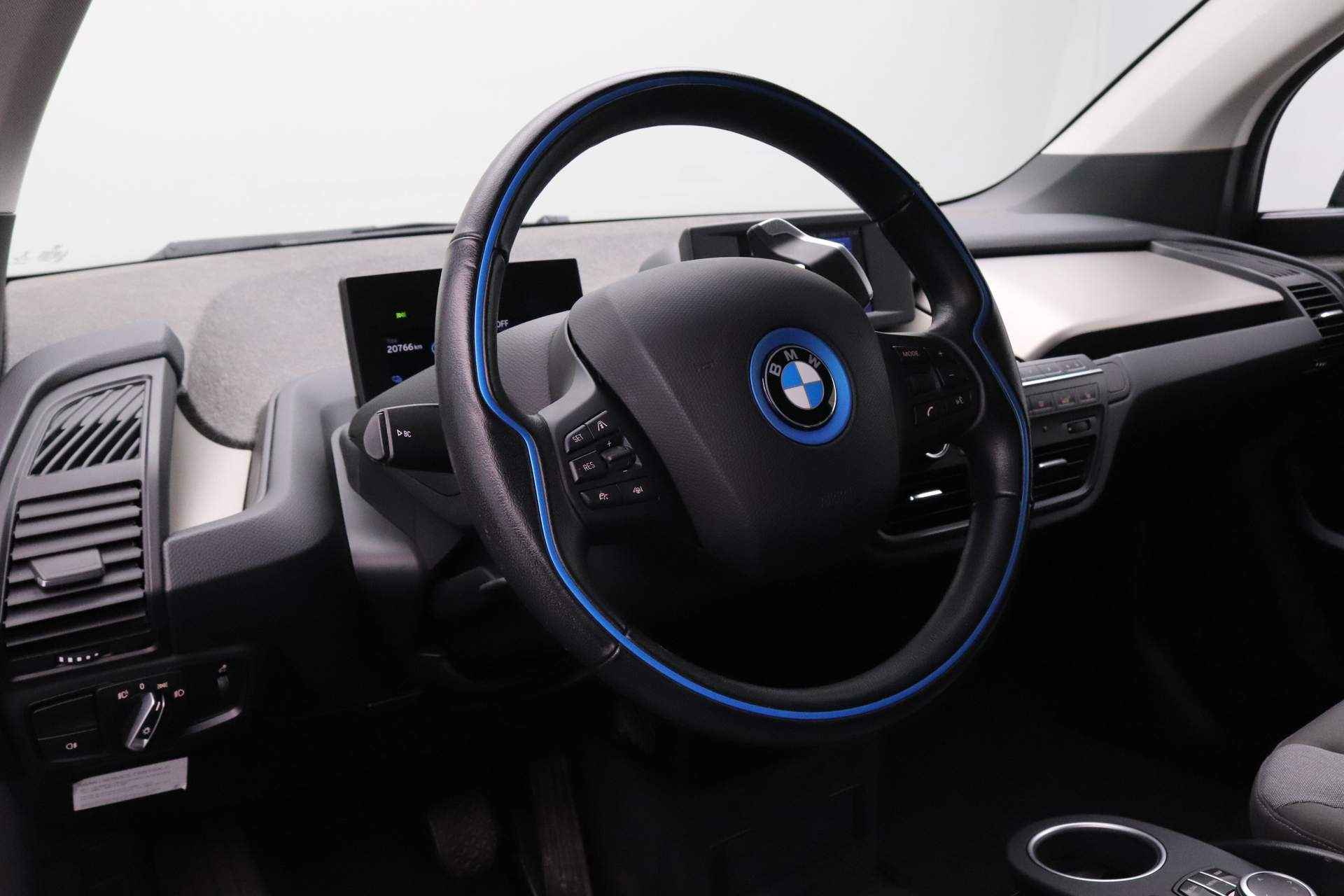 BMW i3 Basis 120Ah 42 kWh | AC Snelladen | Achteruitrijcamera | Cruise Control | PDC Voor/Achter | - 16/25