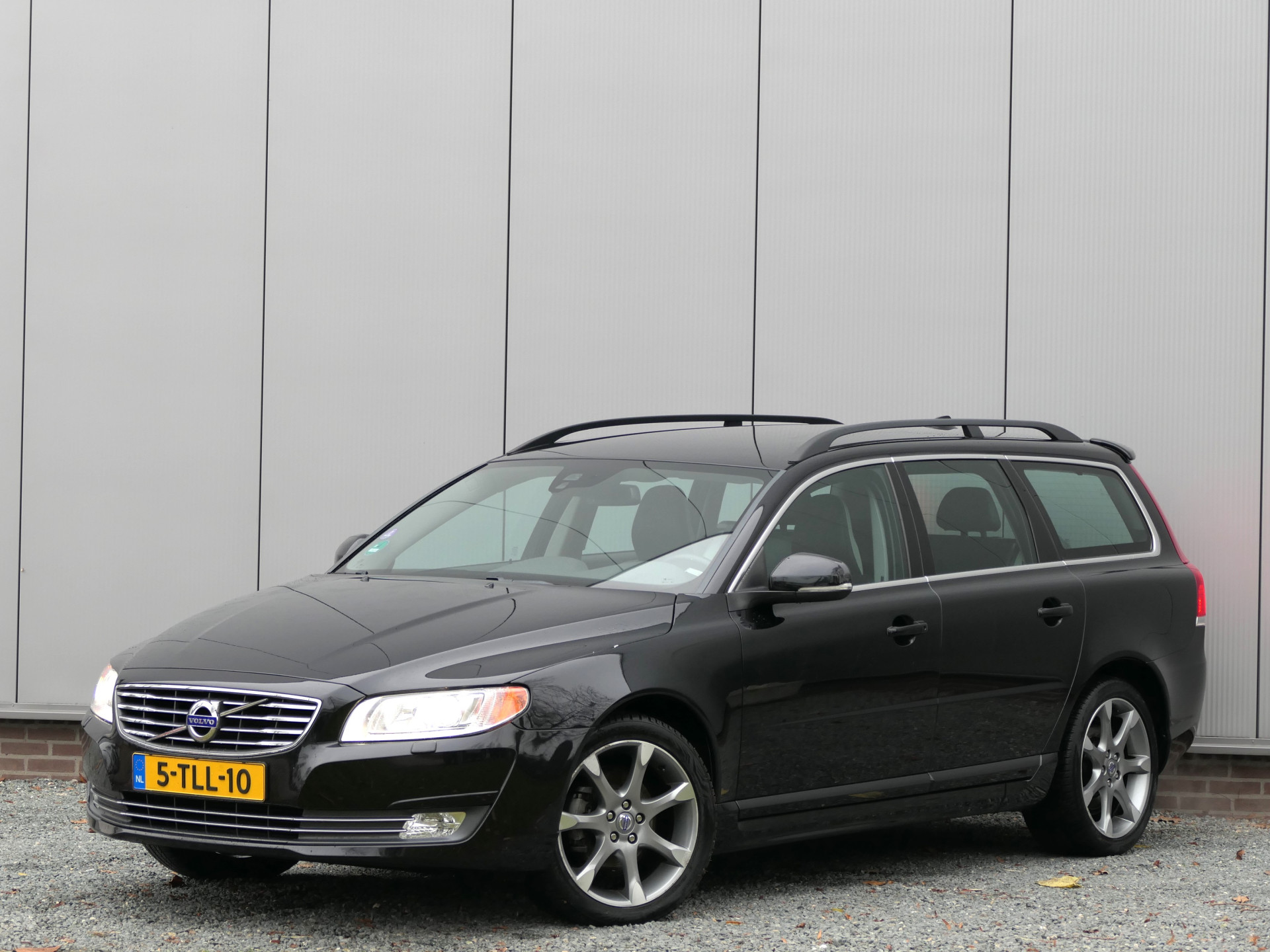 Volvo V70 T4 Nordic+ Xenon / Navi / Trekhaak