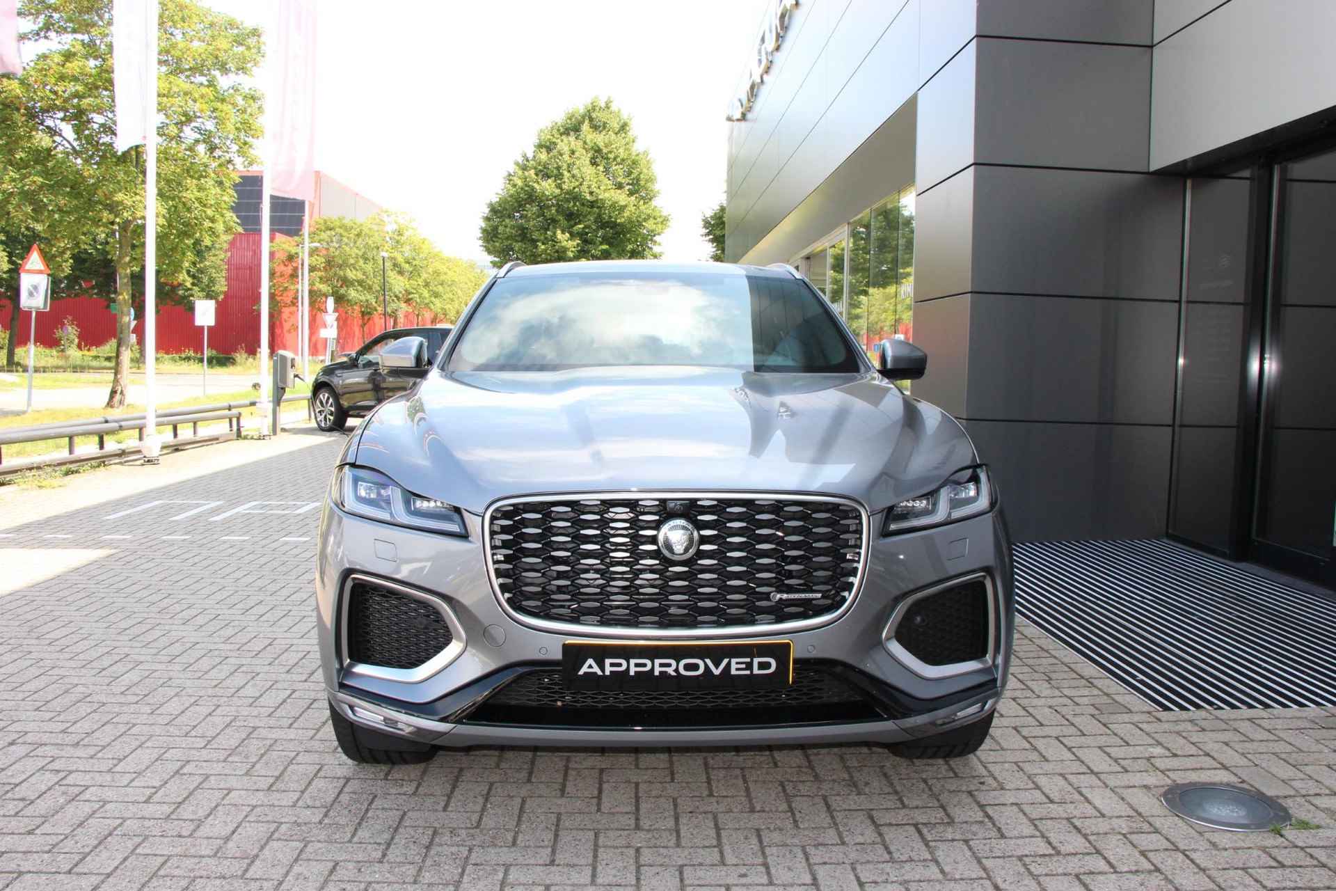 Jaguar F-PACE P400e PHEV R-Dynamic HSE - 4/27