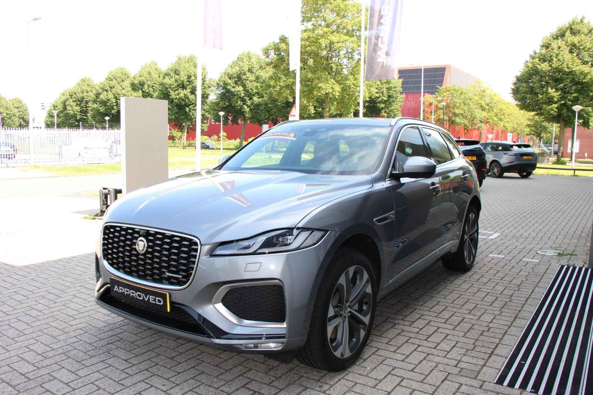 Jaguar F-PACE P400e PHEV R-Dynamic HSE - 5/27