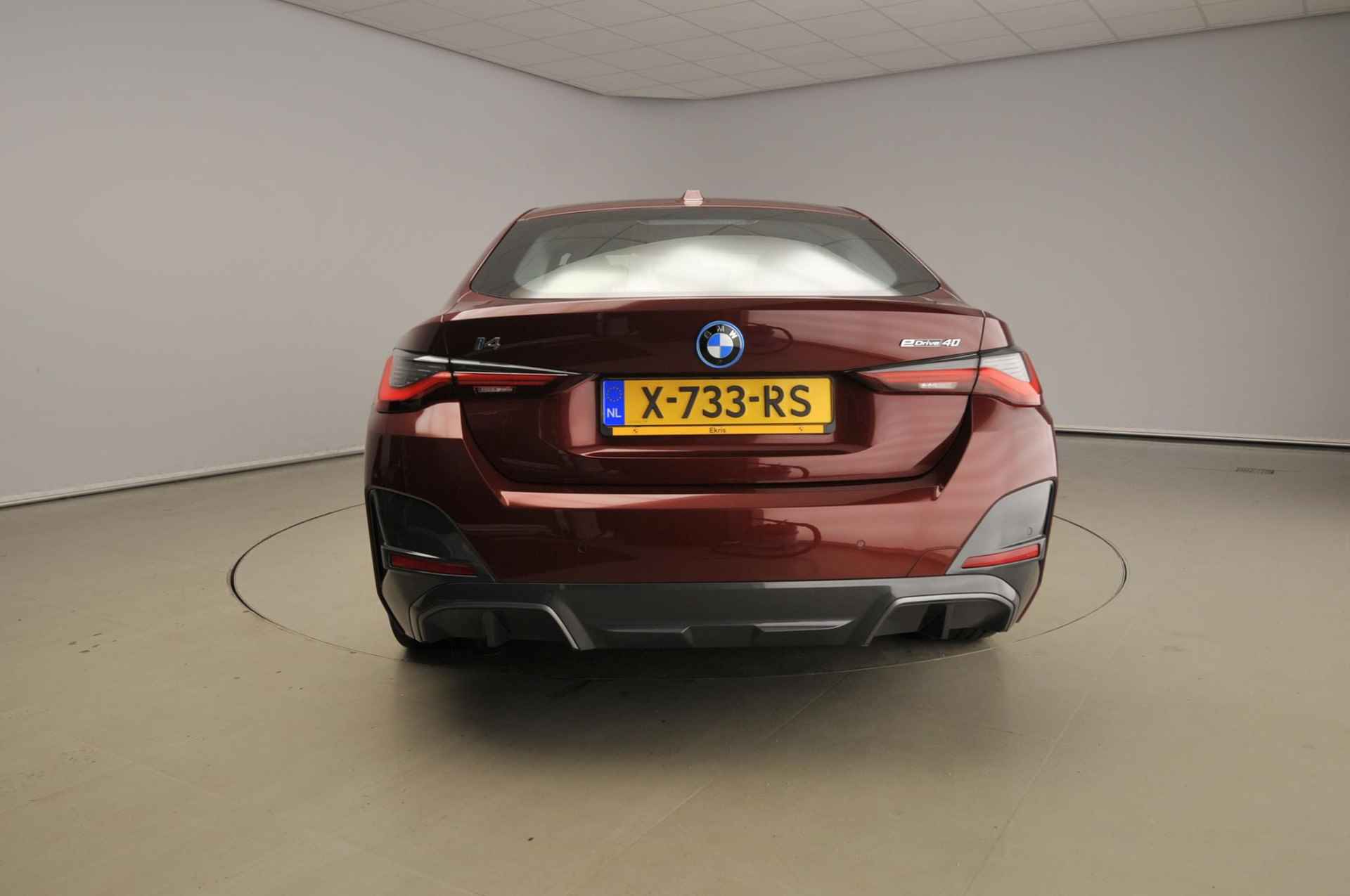 BMW i4 Gran Coupe eDrive40 | M-Sportpakket | LED | Navigatie | Sportstoelen | Stoelverwarming | Chrome line | DAB | Harman-kardon sound | Alu 18 inch - 4/47