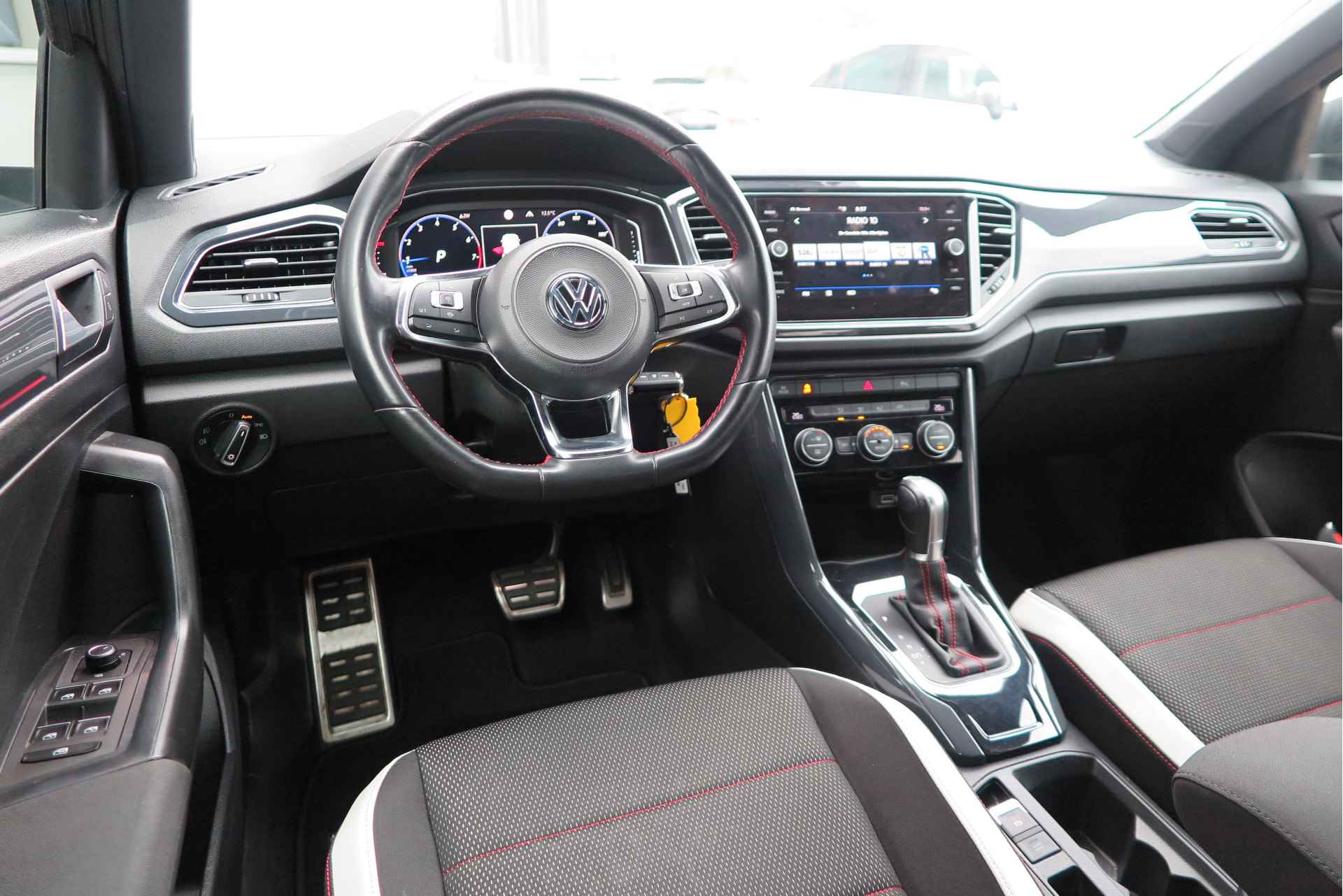 Volkswagen T-Roc 1.5 TSI 110kw 150pk DSG Sport Led, Virtual cockpit, Navi, PDC, Achteruitrijcamera, Carplay . etc. - 17/74