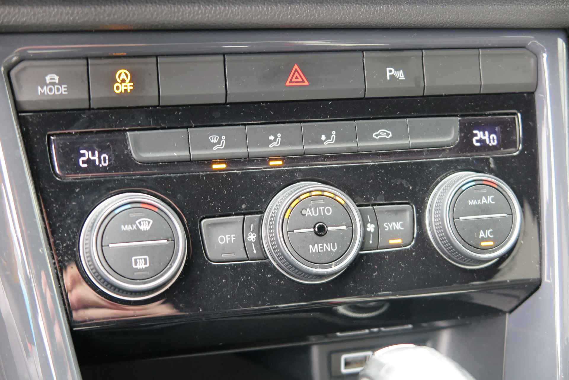 Volkswagen T-Roc 1.5 TSI 110kw 150pk DSG Sport Led, Virtual cockpit, Navi, PDC, Achteruitrijcamera, Carplay . etc. - 59/74