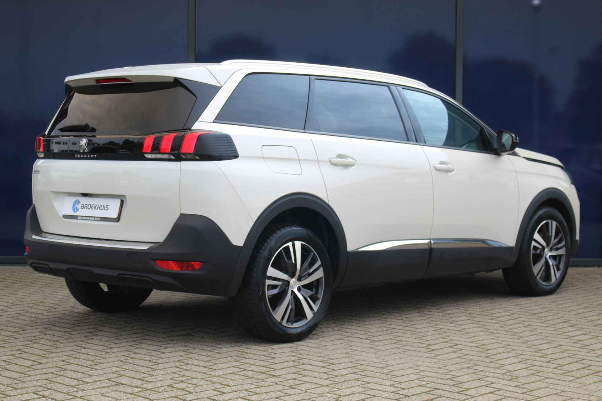 Peugeot 5008 1.2 130pk Allure | 360 Camera | Keyless | Carplay | Climate- & Cruise C. | LED | NAVI | 18" LMV | Digitale Cockpit | PDC V&A | D - 2/50