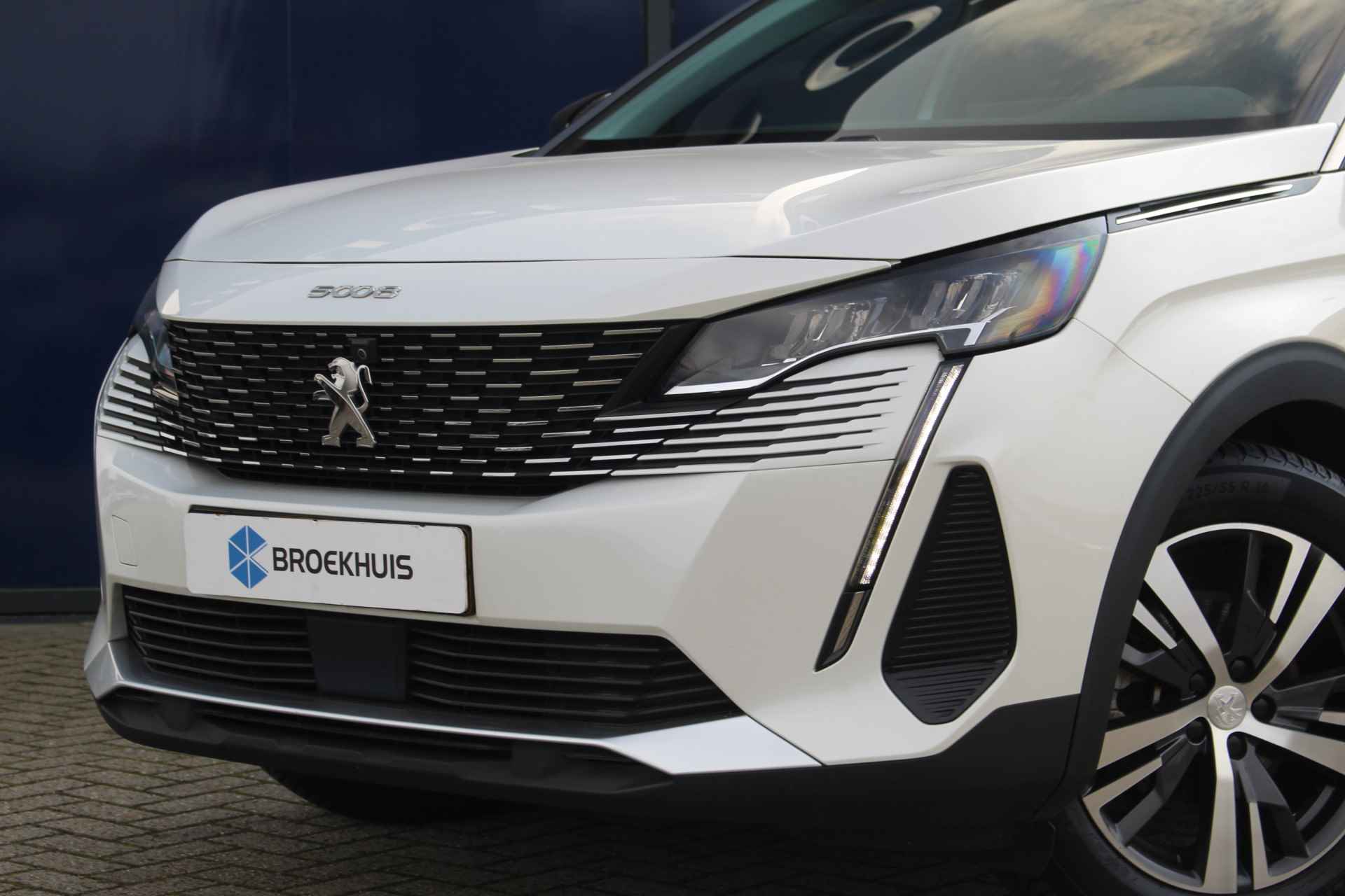 Peugeot 5008 1.2 130pk Allure | 360 Camera | Keyless | Carplay | Climate- & Cruise C. | LED | NAVI | 18" LMV | Digitale Cockpit | PDC V&A | D - 44/50