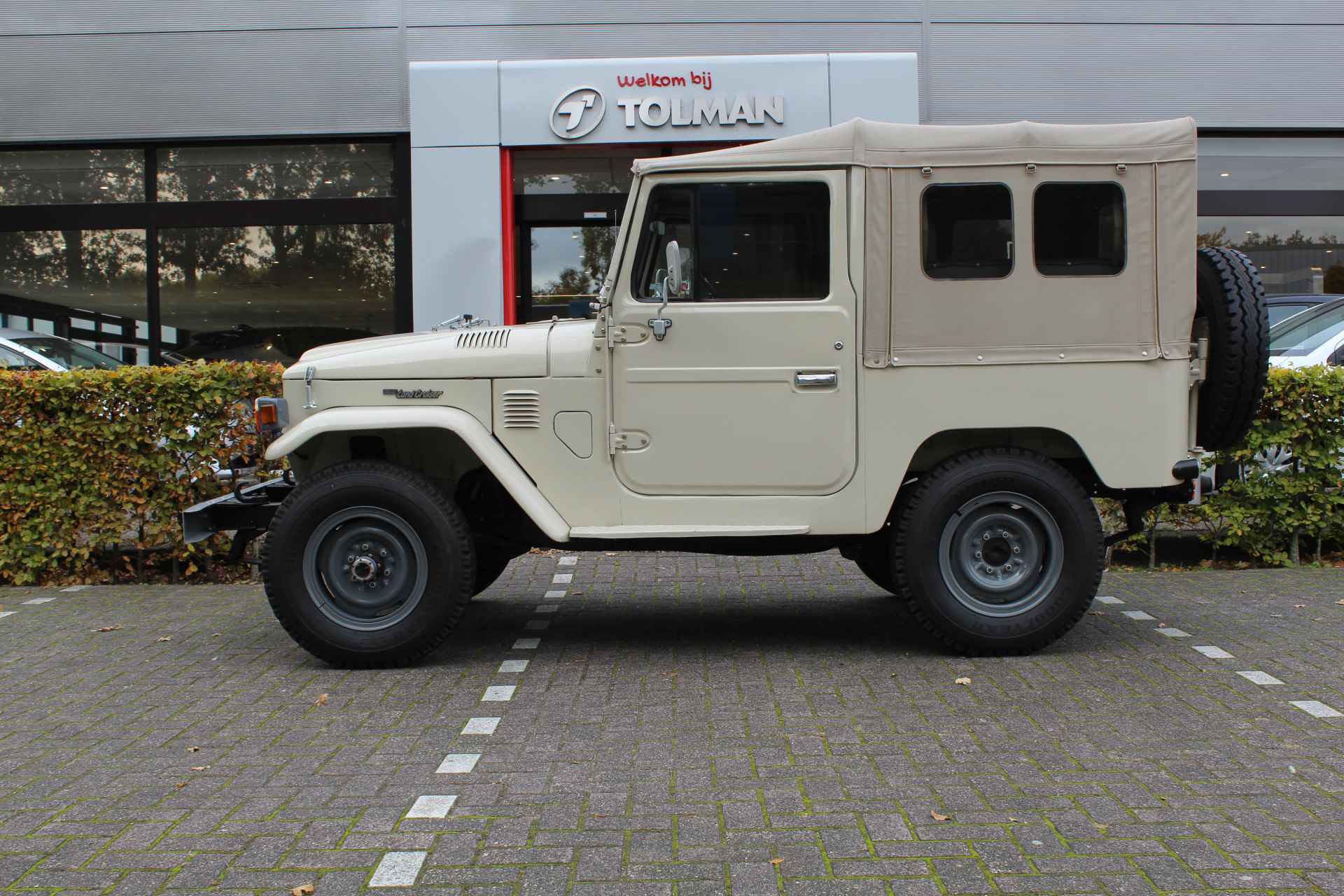 Toyota Land Cruiser 4.2 - 6/27