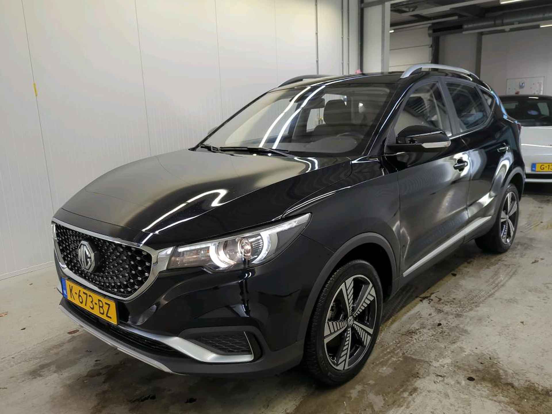 MG ZS EV Luxury 45 kWh NL AUTO | PANO | LEDER |