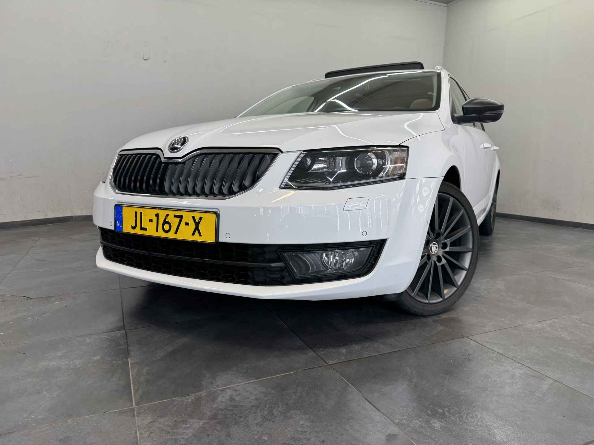 ŠKODA Octavia Combi 1.4 TSI Greentech Style Businessline✅Panoramadak✅Sportstoelen✅Stoelverwarming✅Leder Bekleding✅Apple Carplay✅DSG✅ - 10/82