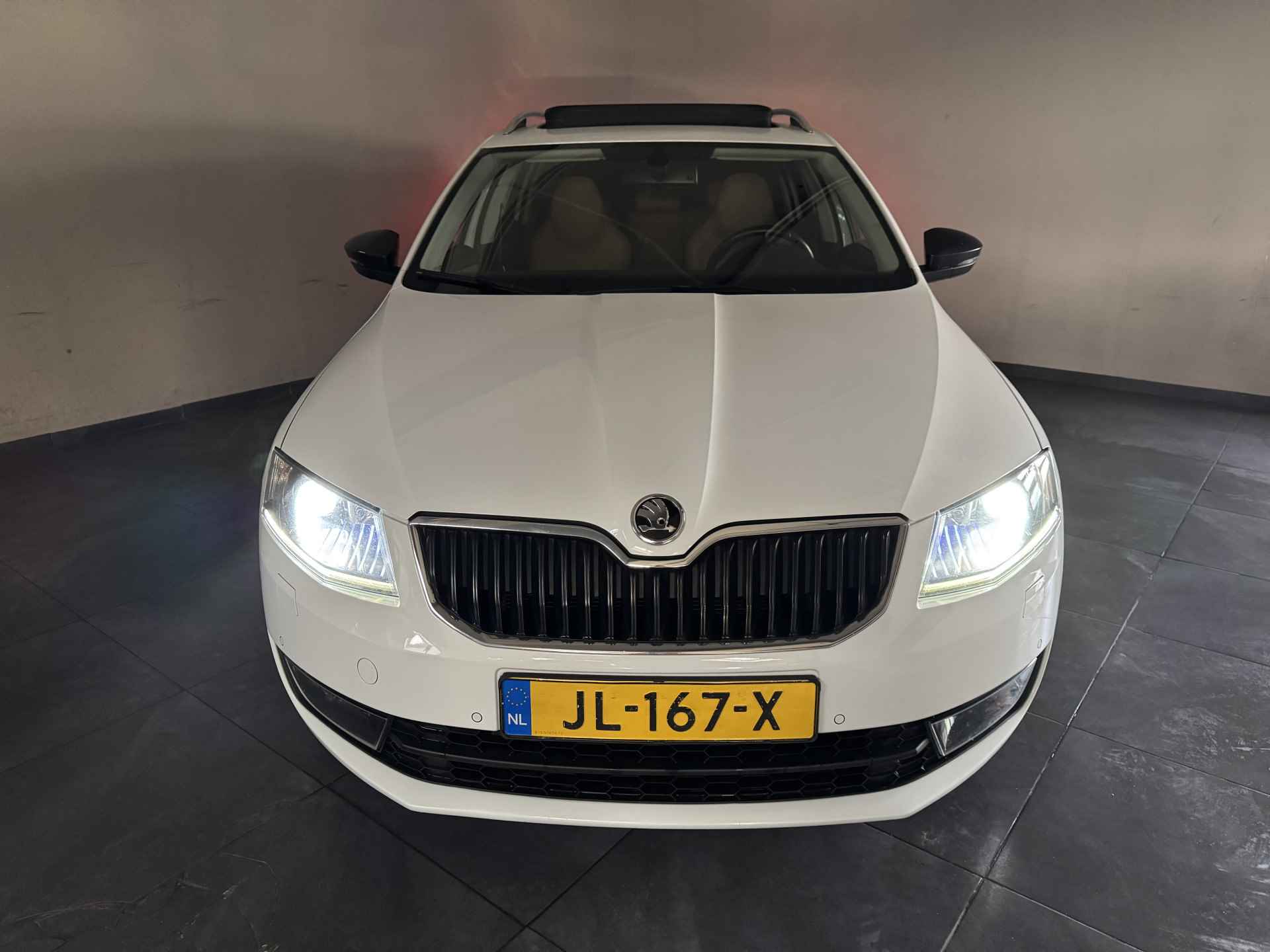 ŠKODA Octavia Combi 1.4 TSI Greentech Style Businessline✅Panoramadak✅Sportstoelen✅Stoelverwarming✅Leder Bekleding✅Apple Carplay✅DSG✅ - 37/82