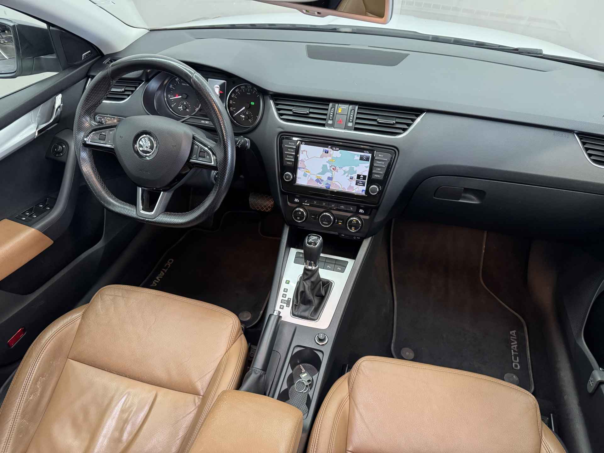 ŠKODA Octavia Combi 1.4 TSI Greentech Style Businessline✅Panoramadak✅Sportstoelen✅Stoelverwarming✅Leder Bekleding✅Apple Carplay✅DSG✅ - 43/82