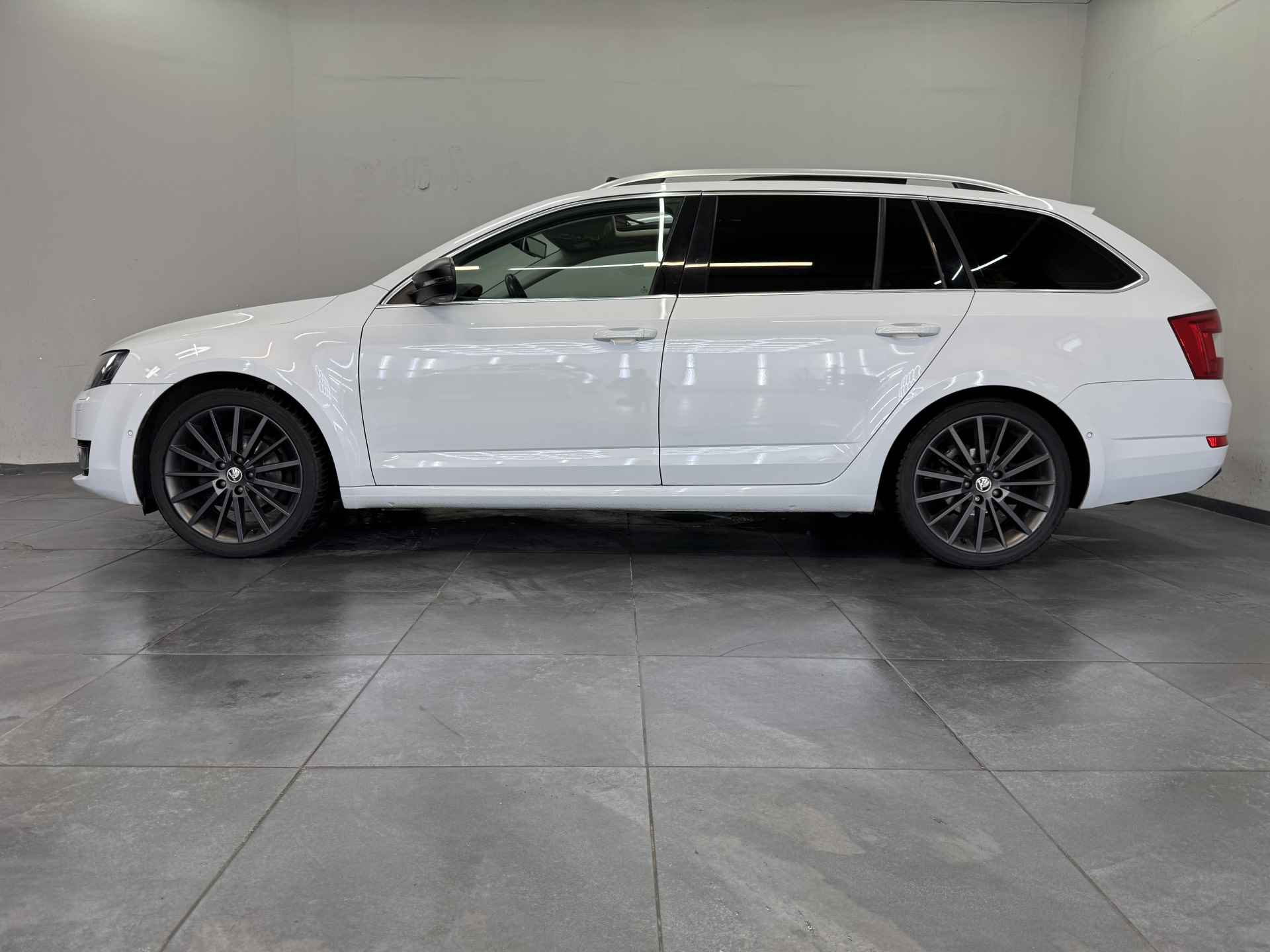 ŠKODA Octavia Combi 1.4 TSI Greentech Style Businessline✅Panoramadak✅Sportstoelen✅Stoelverwarming✅Leder Bekleding✅Apple Carplay✅DSG✅ - 66/82