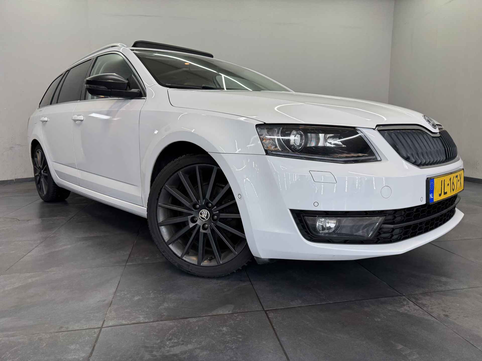 ŠKODA Octavia Combi 1.4 TSI Greentech Style Businessline✅Panoramadak✅Sportstoelen✅Stoelverwarming✅Leder Bekleding✅Apple Carplay✅DSG✅ - 76/82