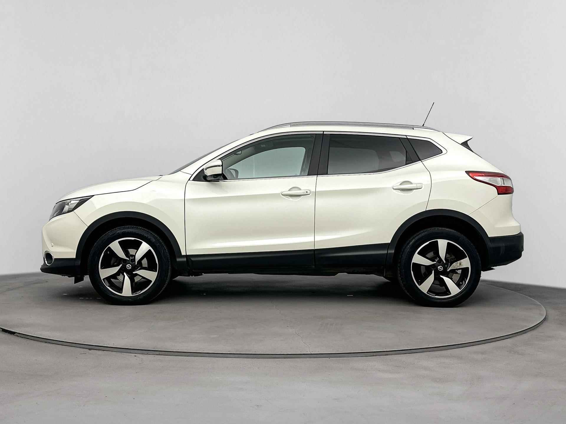 Nissan Qashqai 1.2 Connect Edition 115pk | Automaat | Trekhaak | Navigatie | Panorama-Dak | 360 Graden Camera - 3/26