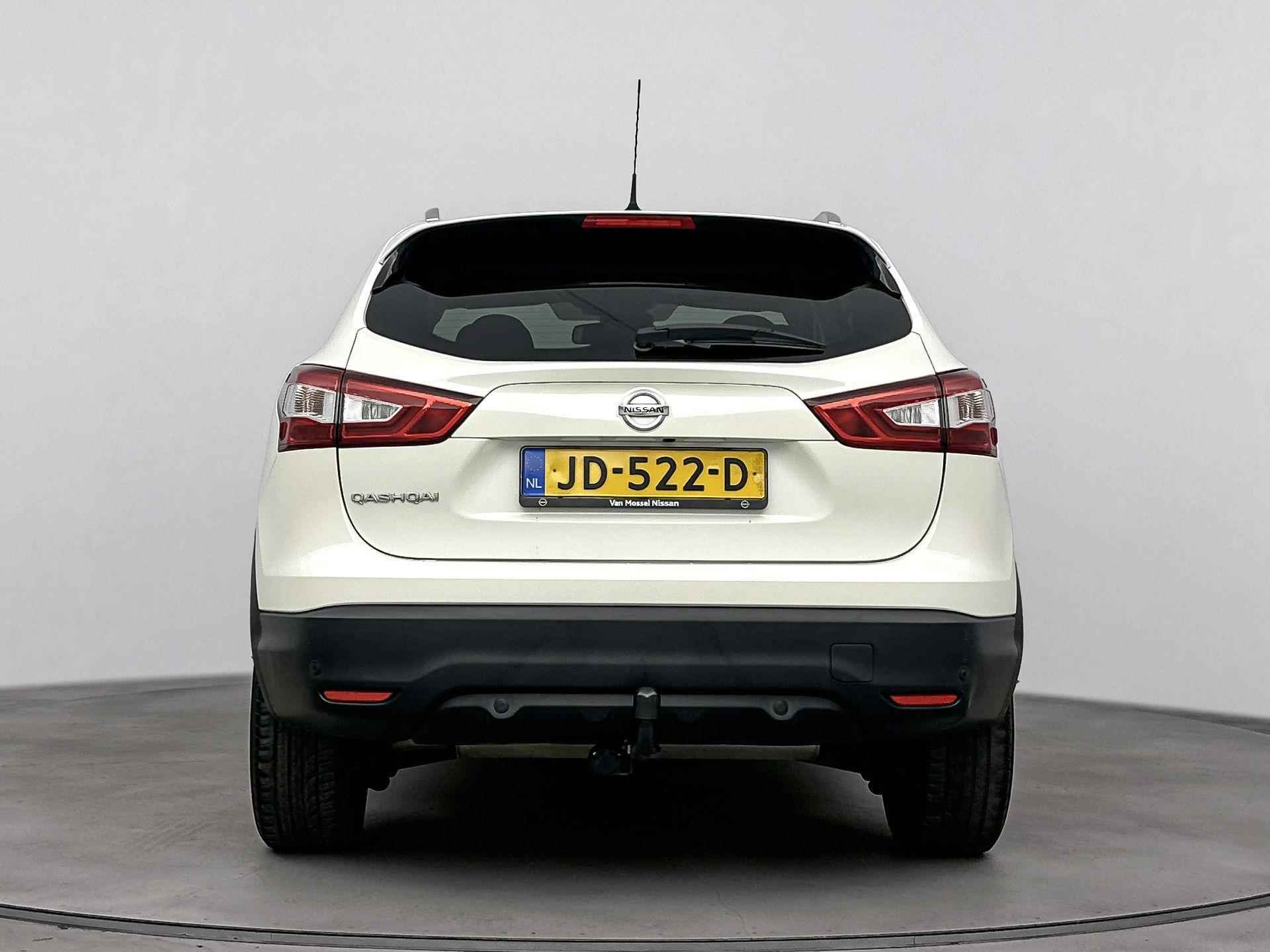 Nissan Qashqai 1.2 Connect Edition 115pk | Automaat | Trekhaak | Navigatie | Panorama-Dak | 360 Graden Camera - 4/26